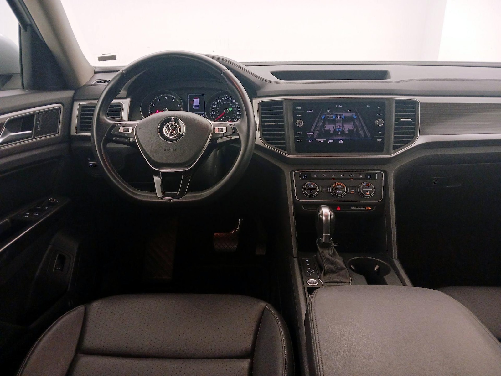 2019 Volkswagen Atlas SE w/Tech - Photo 11