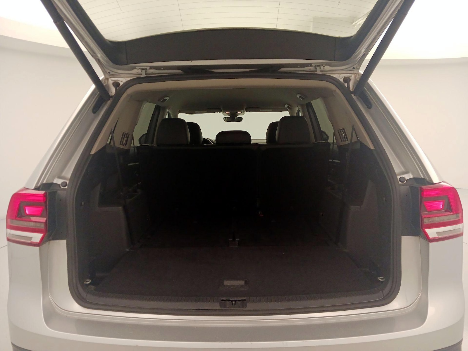 2019 Volkswagen Atlas SE w/Tech - Photo 23