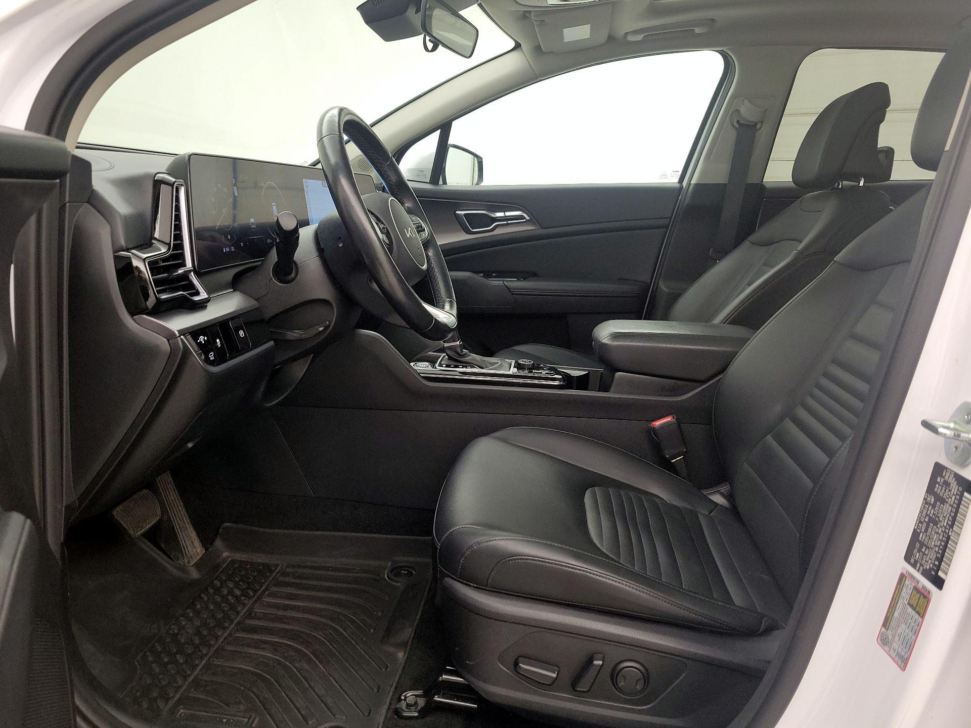 Thumbnail: 2023 Kia Sportage - 11