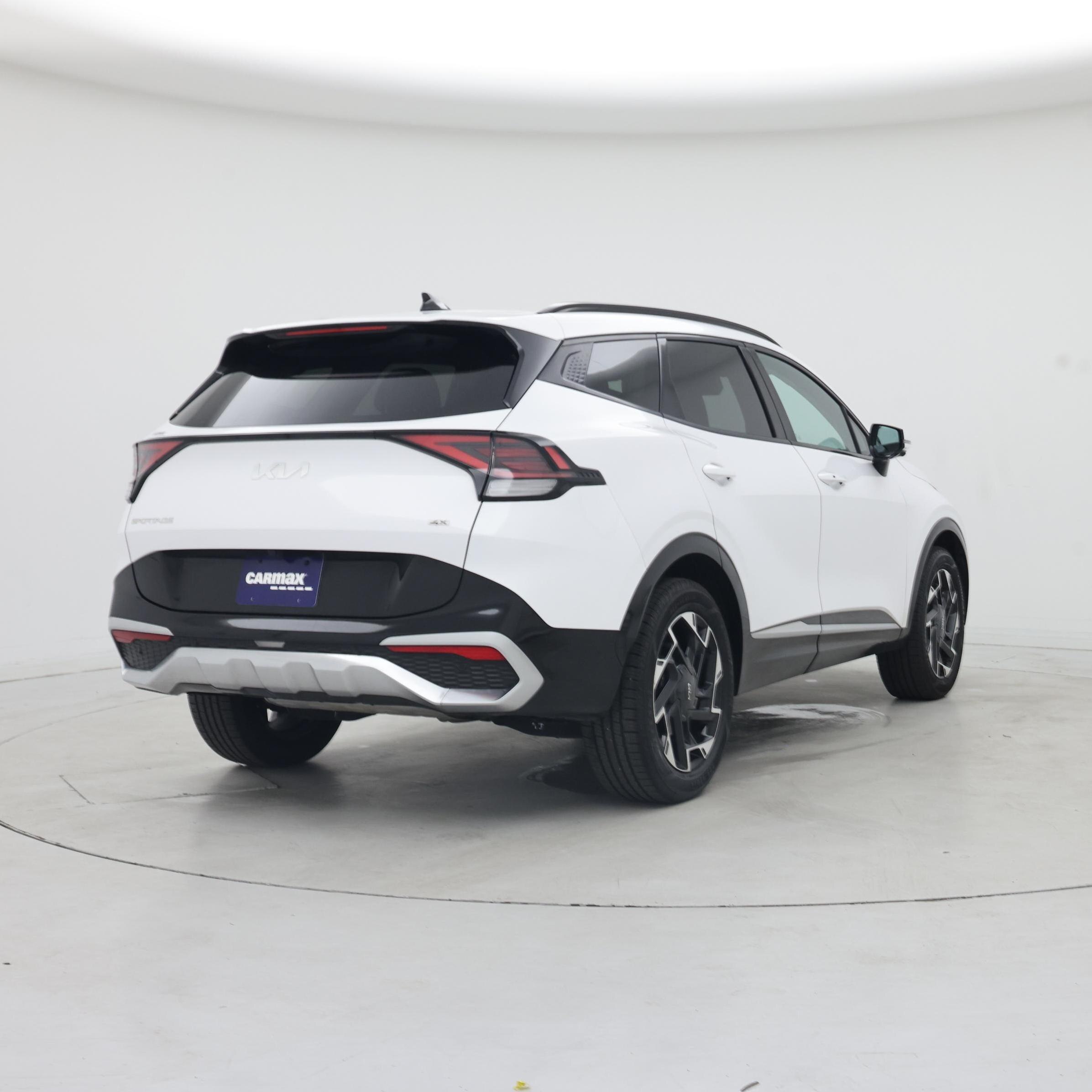 Thumbnail: 2023 Kia Sportage - 8