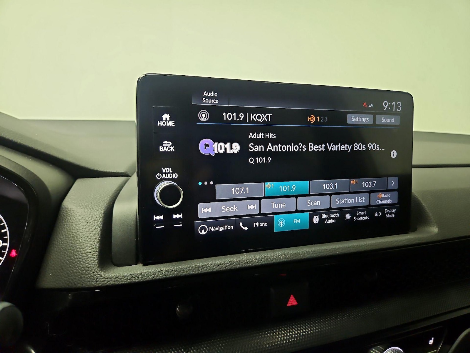 2023 Honda CR-V Sport Touring - Photo 17