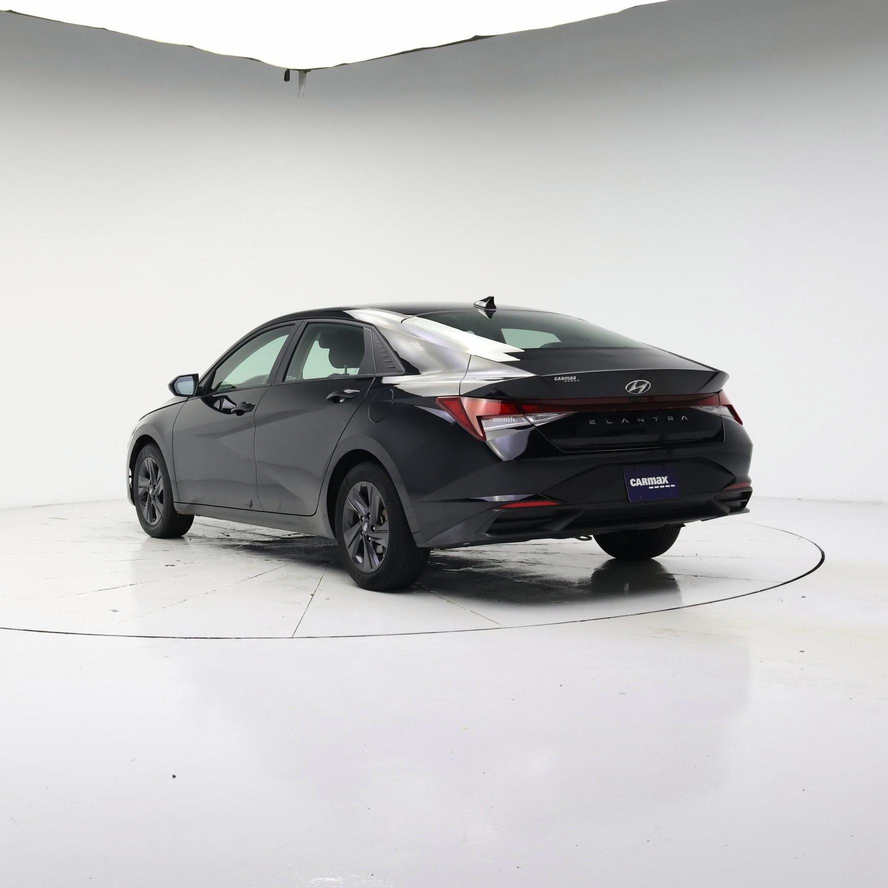 Thumbnail: 2023 Hyundai Elantra - 2