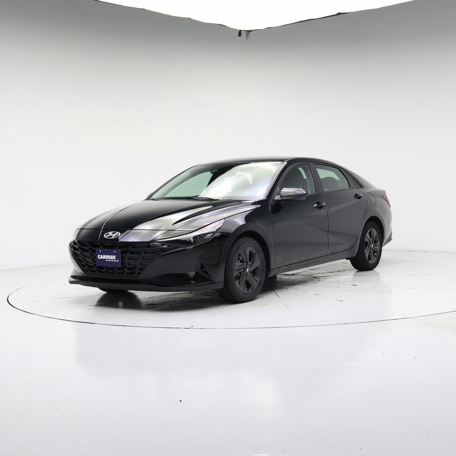 Thumbnail: 2023 Hyundai Elantra - 4