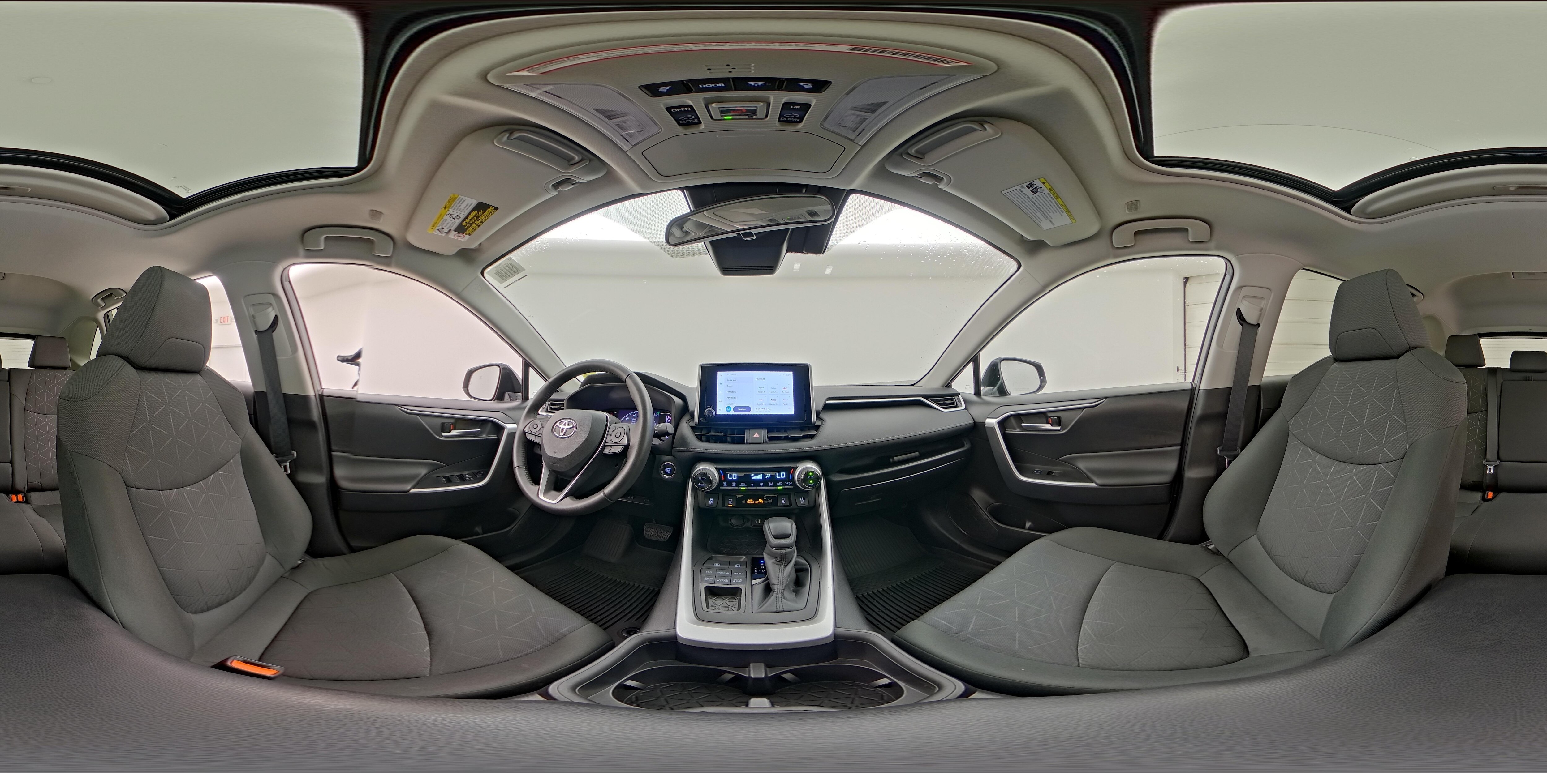 2023 Toyota RAV4 XLE - Photo 25