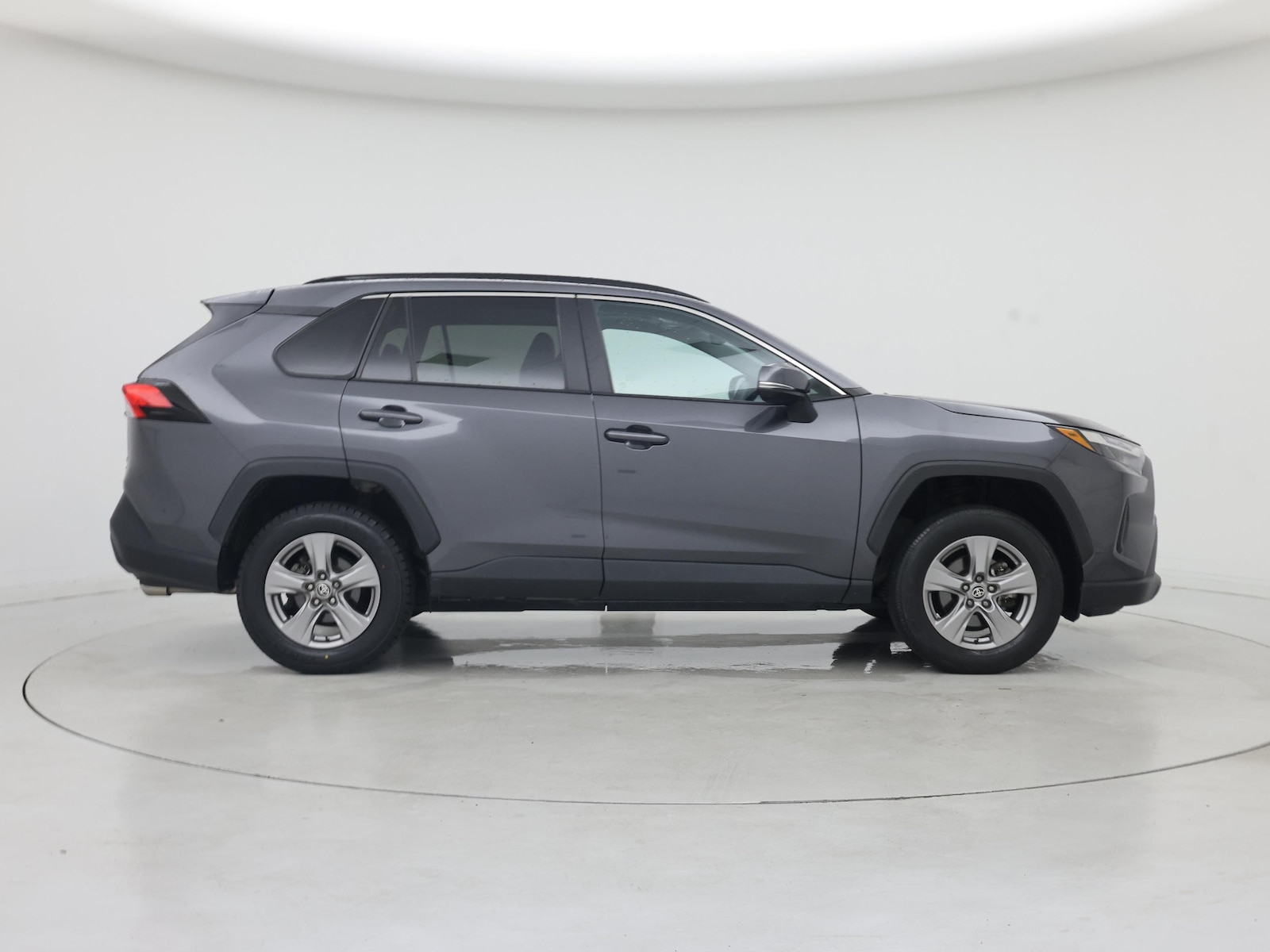 2023 Toyota RAV4 XLE - Photo 8