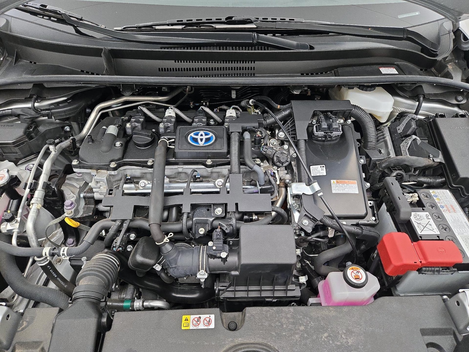 2022 Toyota Corolla LE - Photo 22