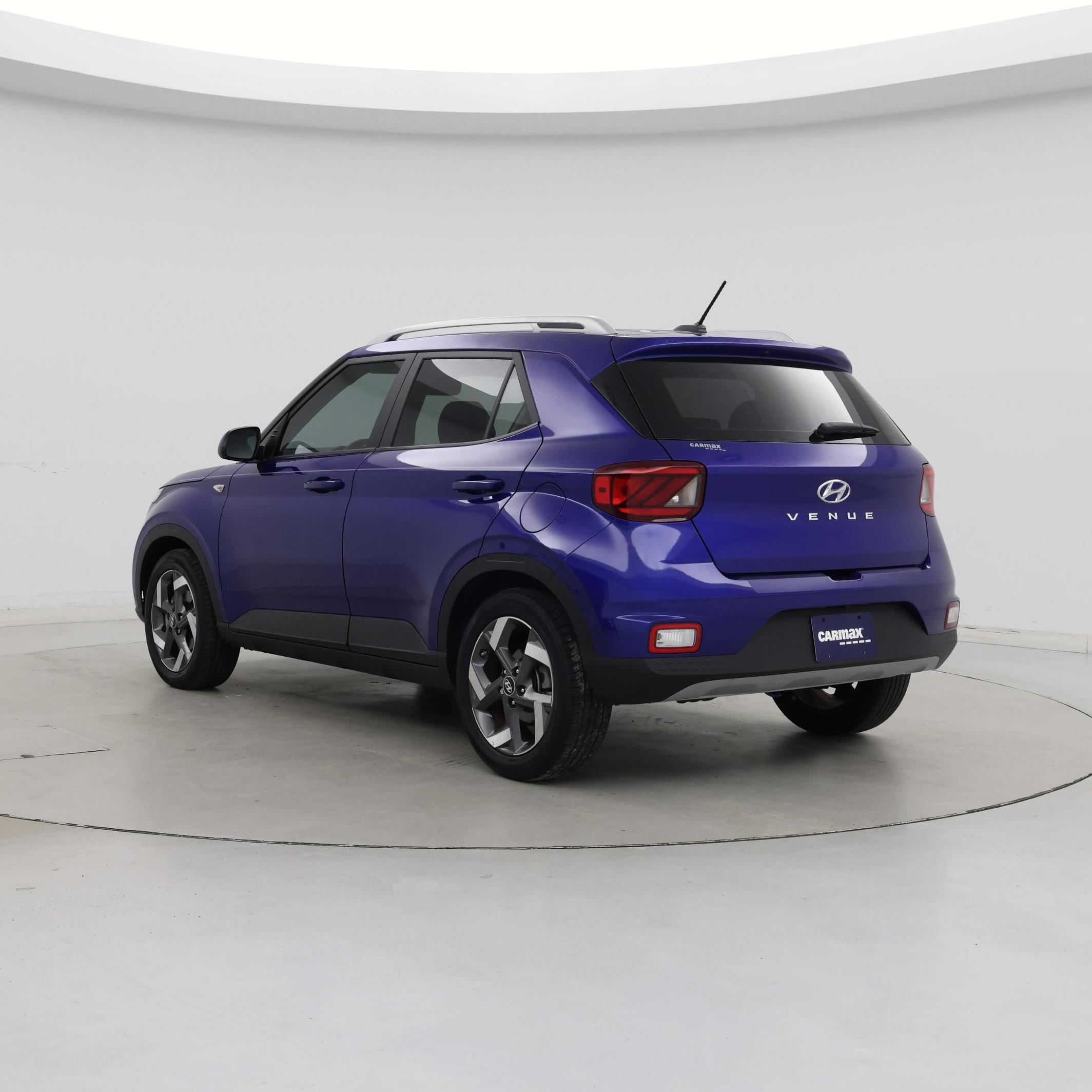 Thumbnail: 2025 Hyundai Venue - 2