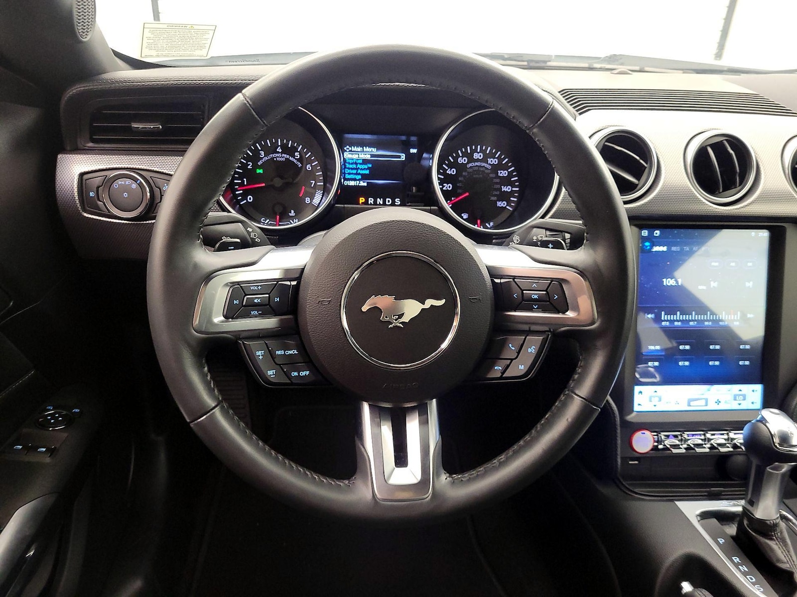 2018 Ford Mustang GT Premium - Photo 11