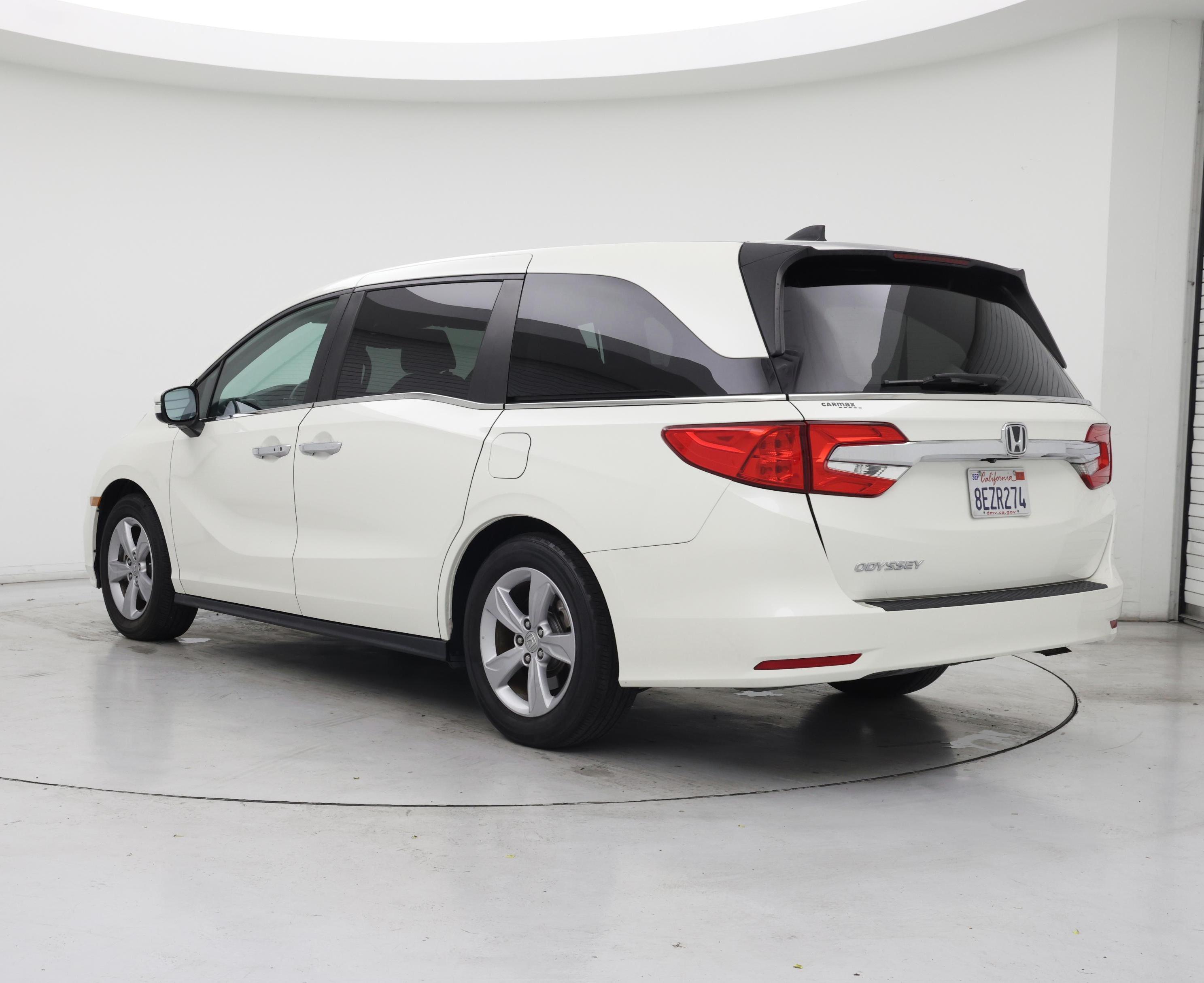 Thumbnail: 2019 Honda Odyssey - 2