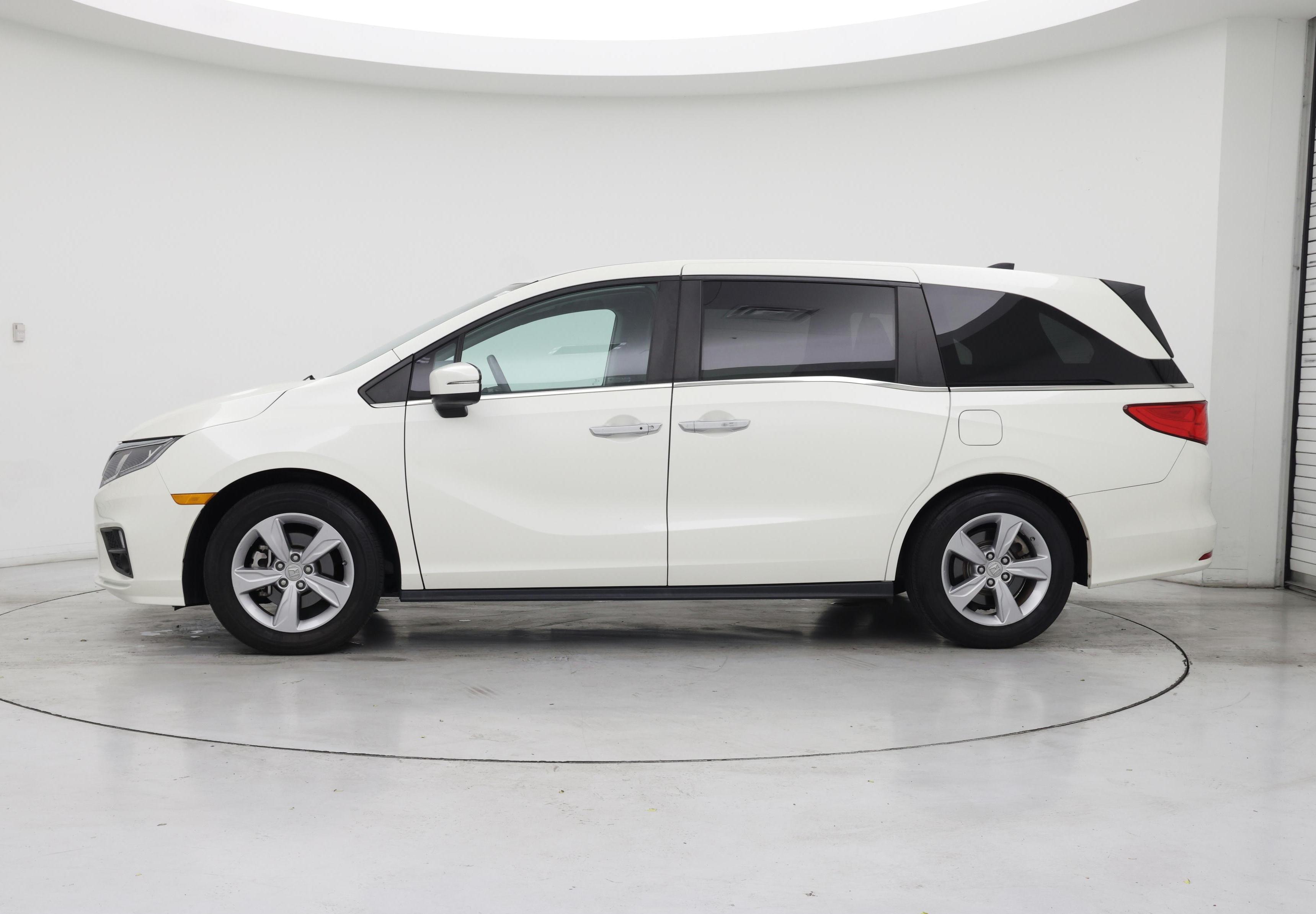 Thumbnail: 2019 Honda Odyssey - 3