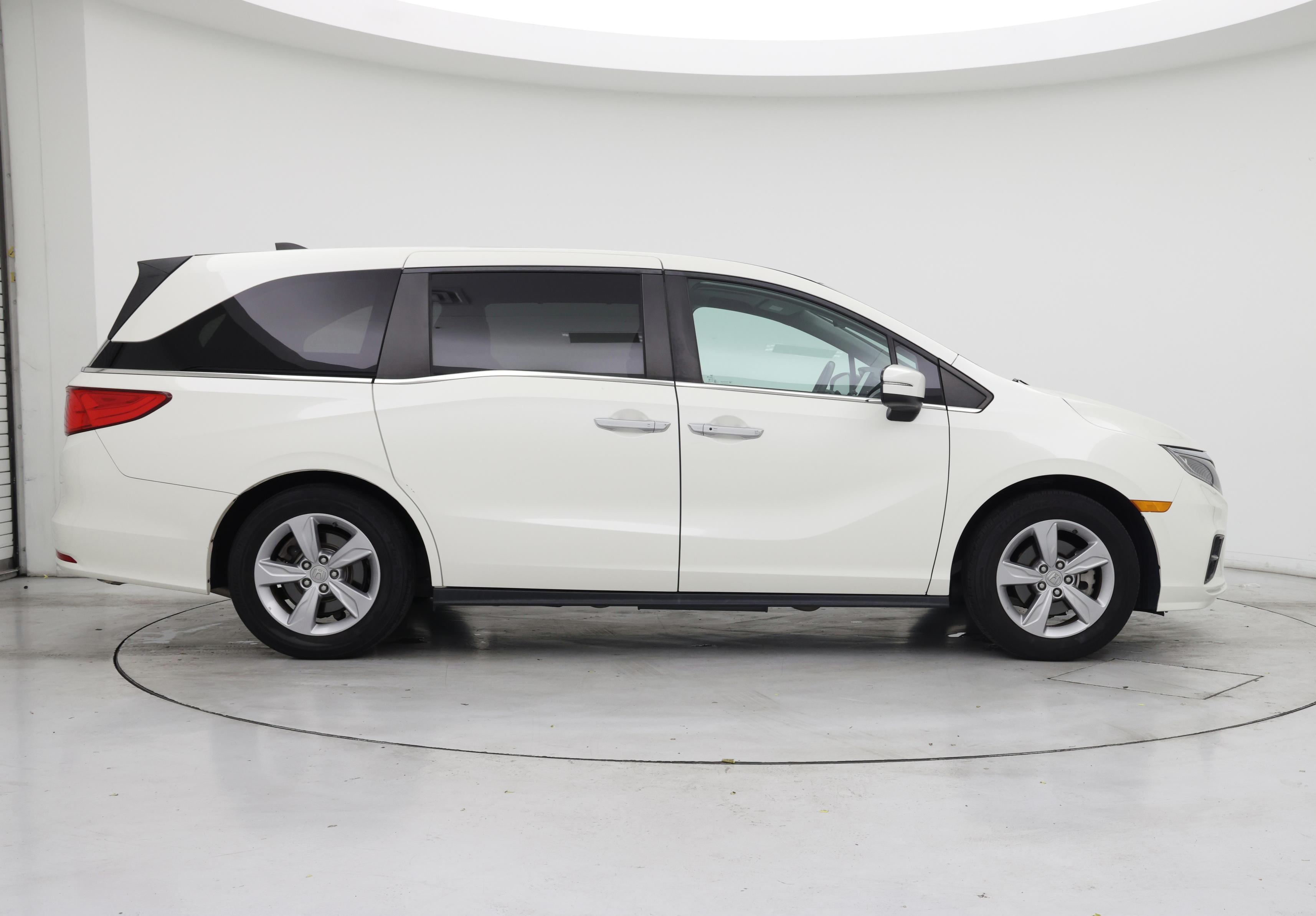 Thumbnail: 2019 Honda Odyssey - 7