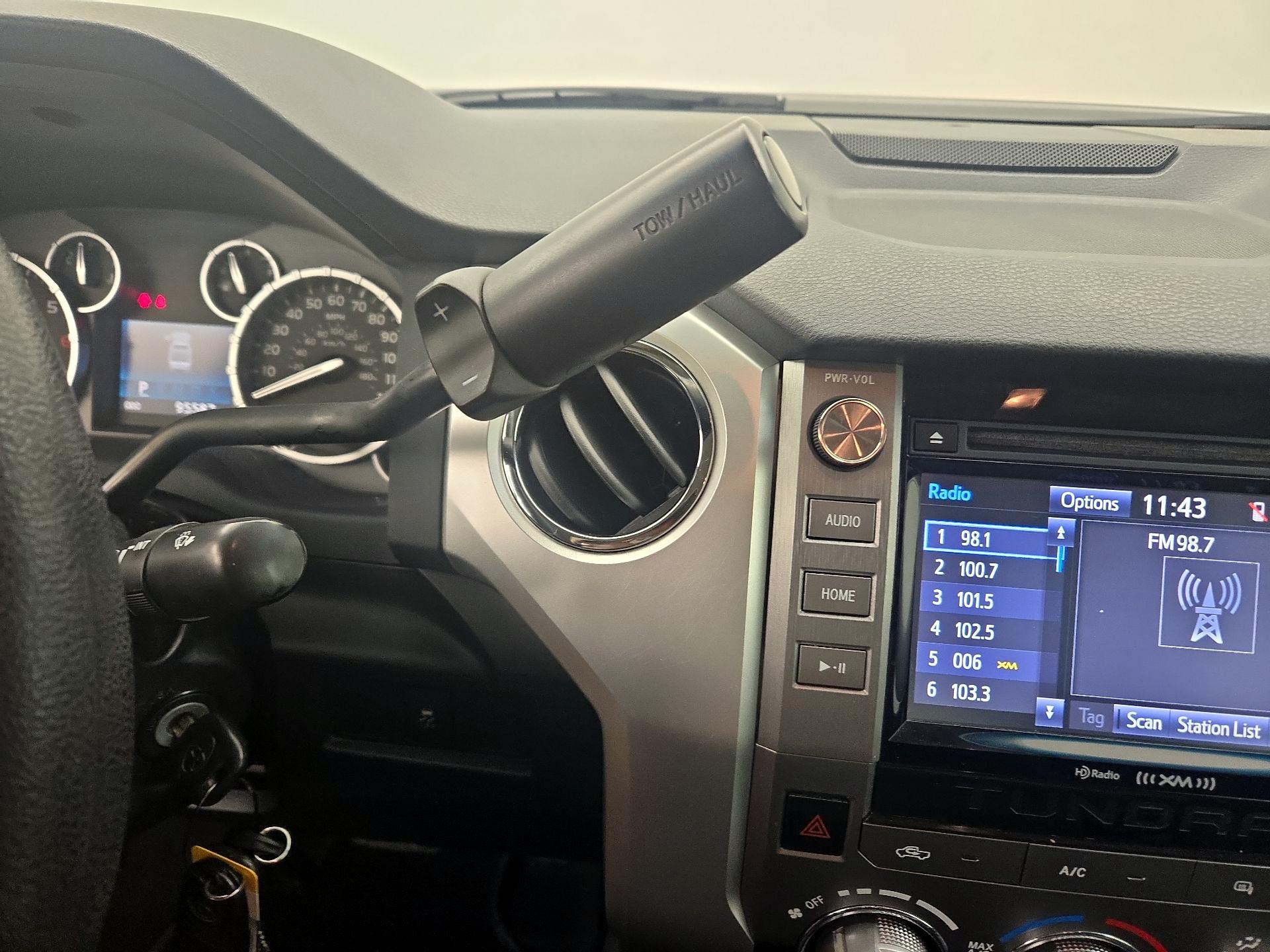 Thumbnail: 2014 Toyota Tundra - 17