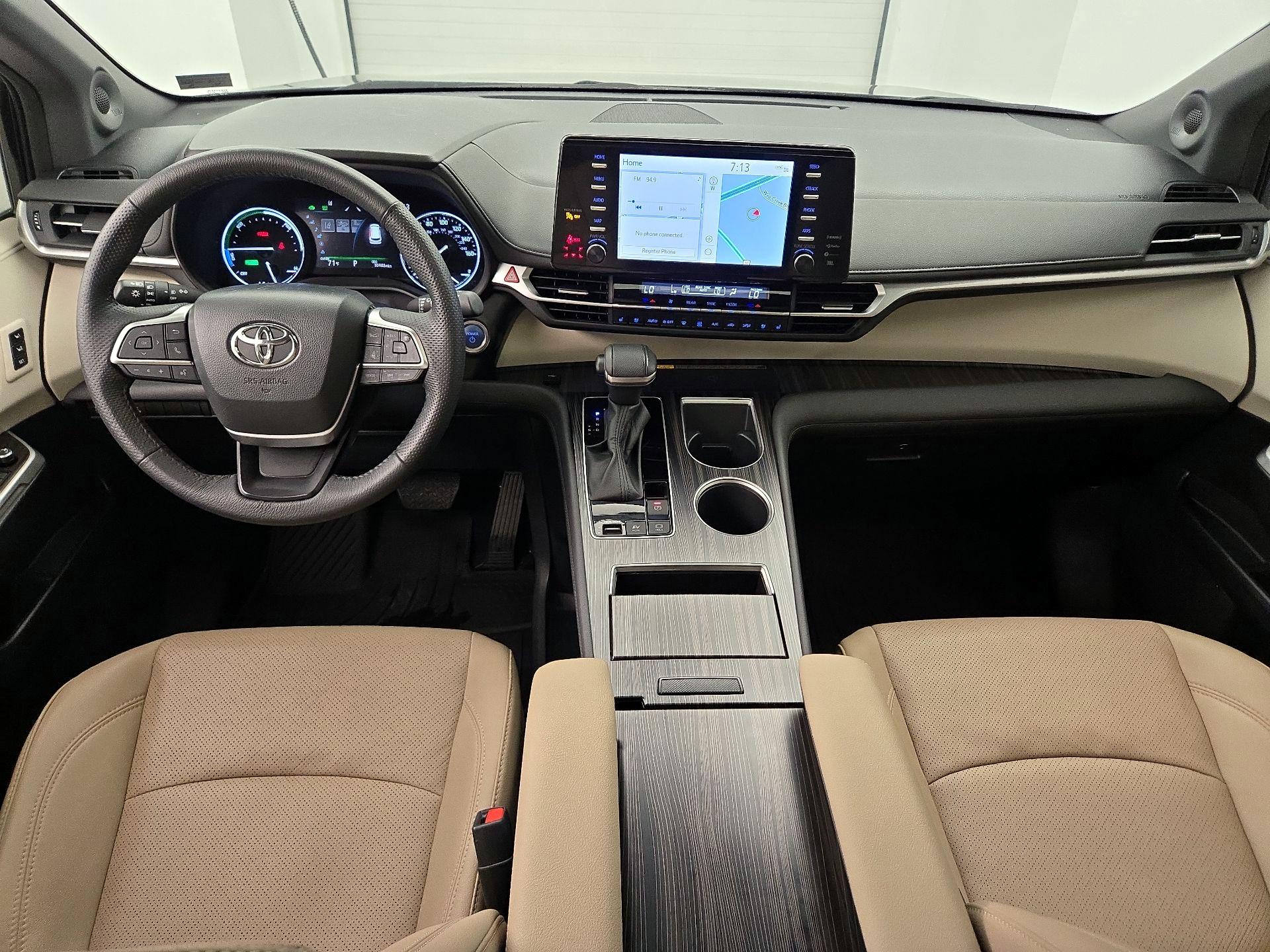 Thumbnail: 2024 Toyota Sienna - 9
