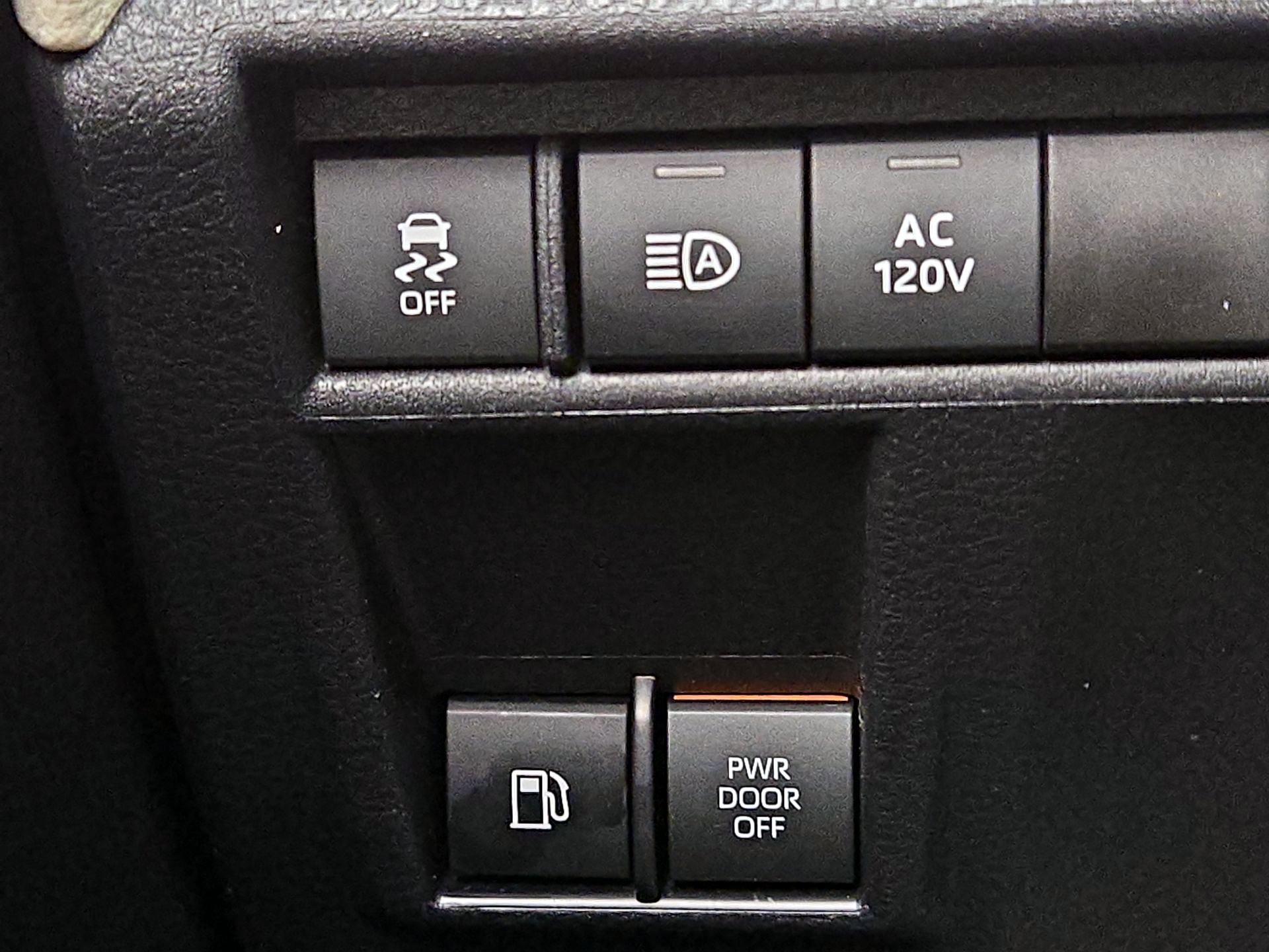 Thumbnail: 2024 Toyota Sienna - 13