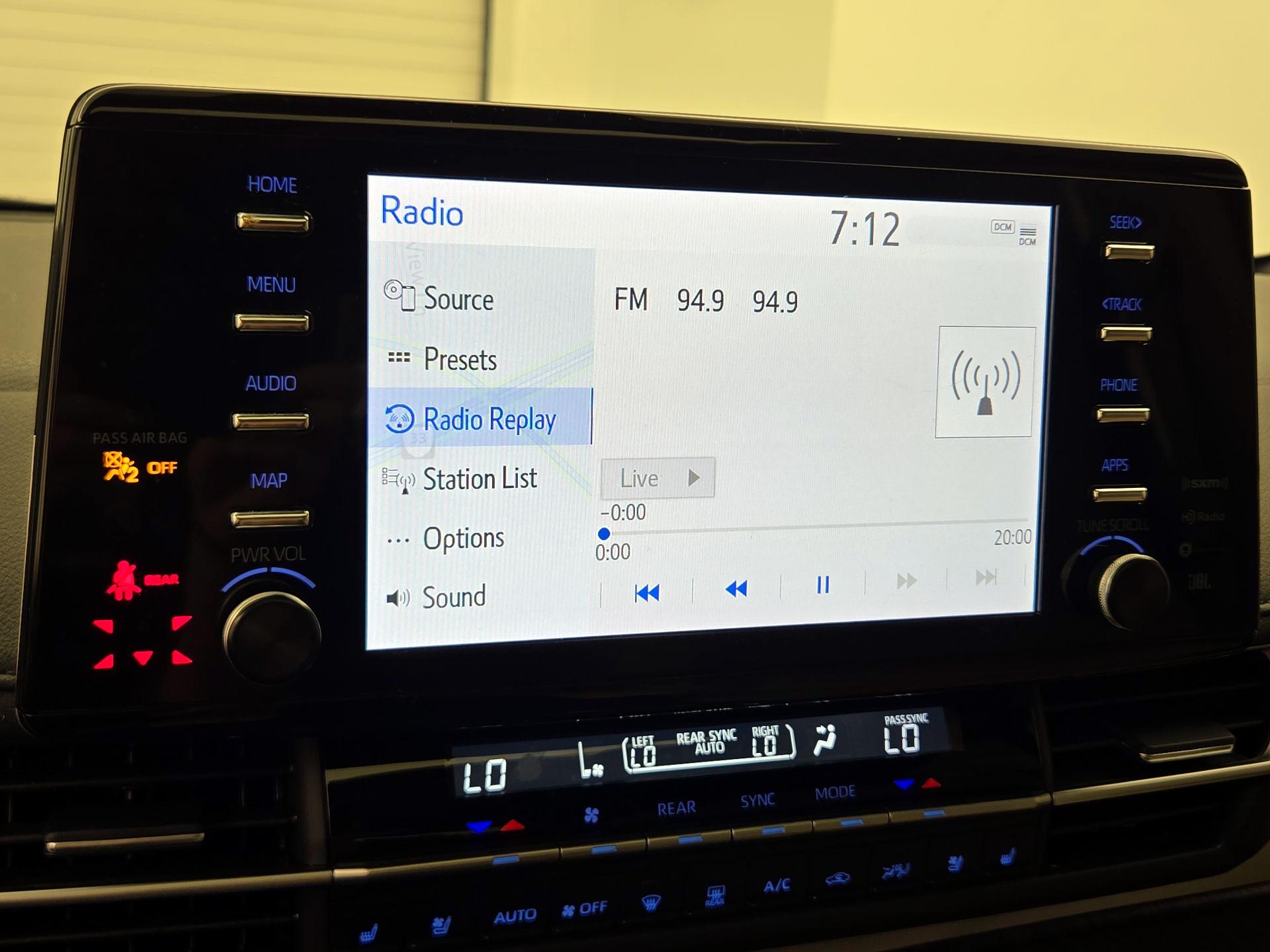 Thumbnail: 2024 Toyota Sienna - 16
