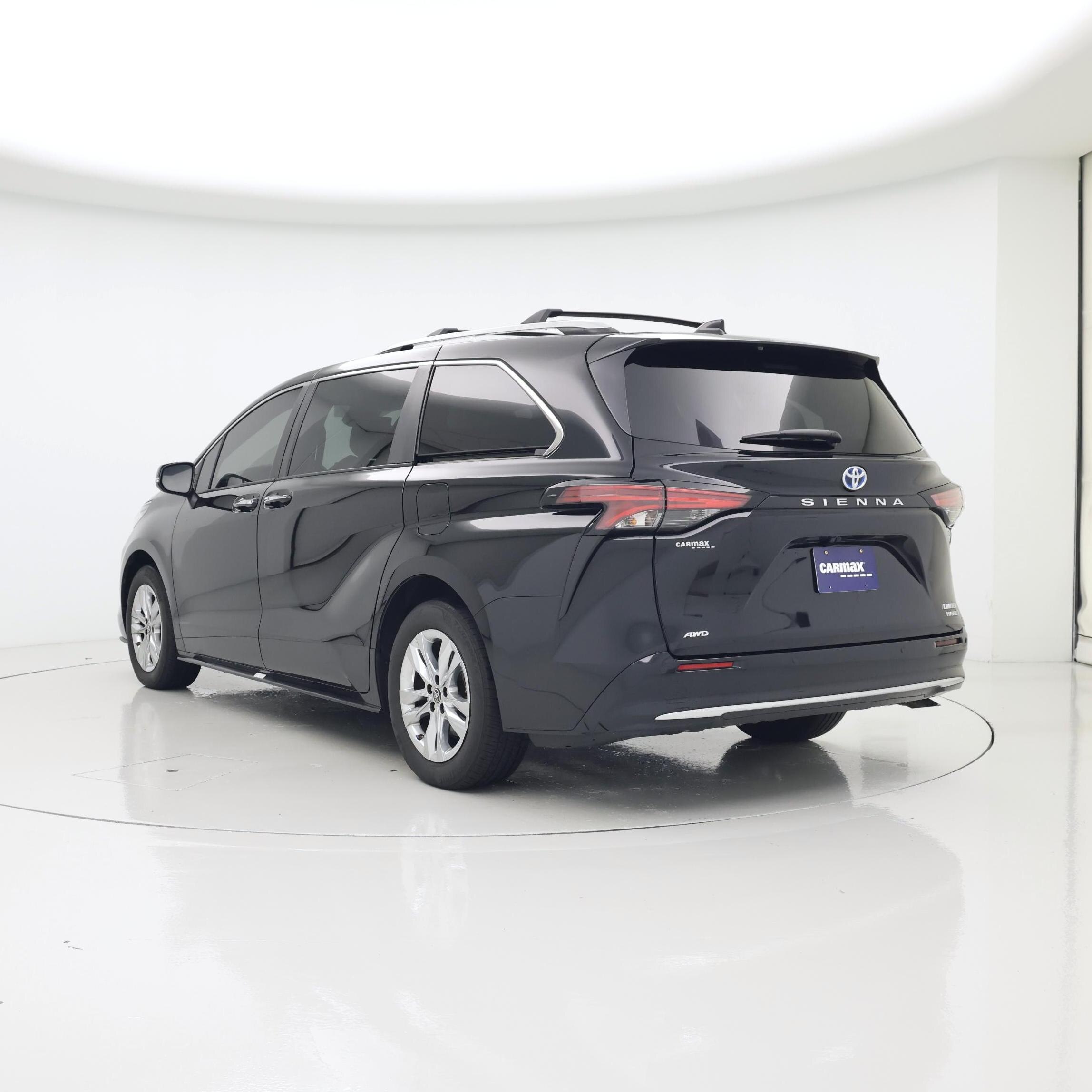 Thumbnail: 2024 Toyota Sienna - 2