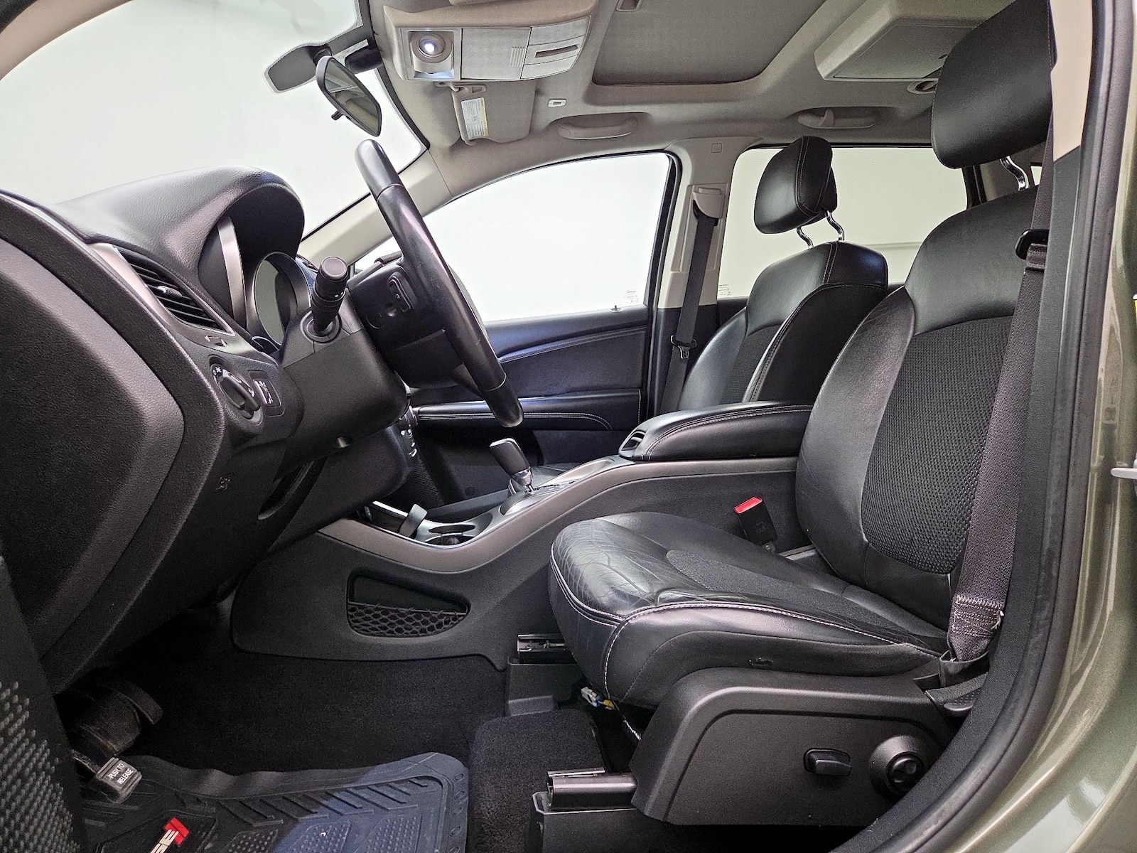 Power Seat(s) & Side Airbags