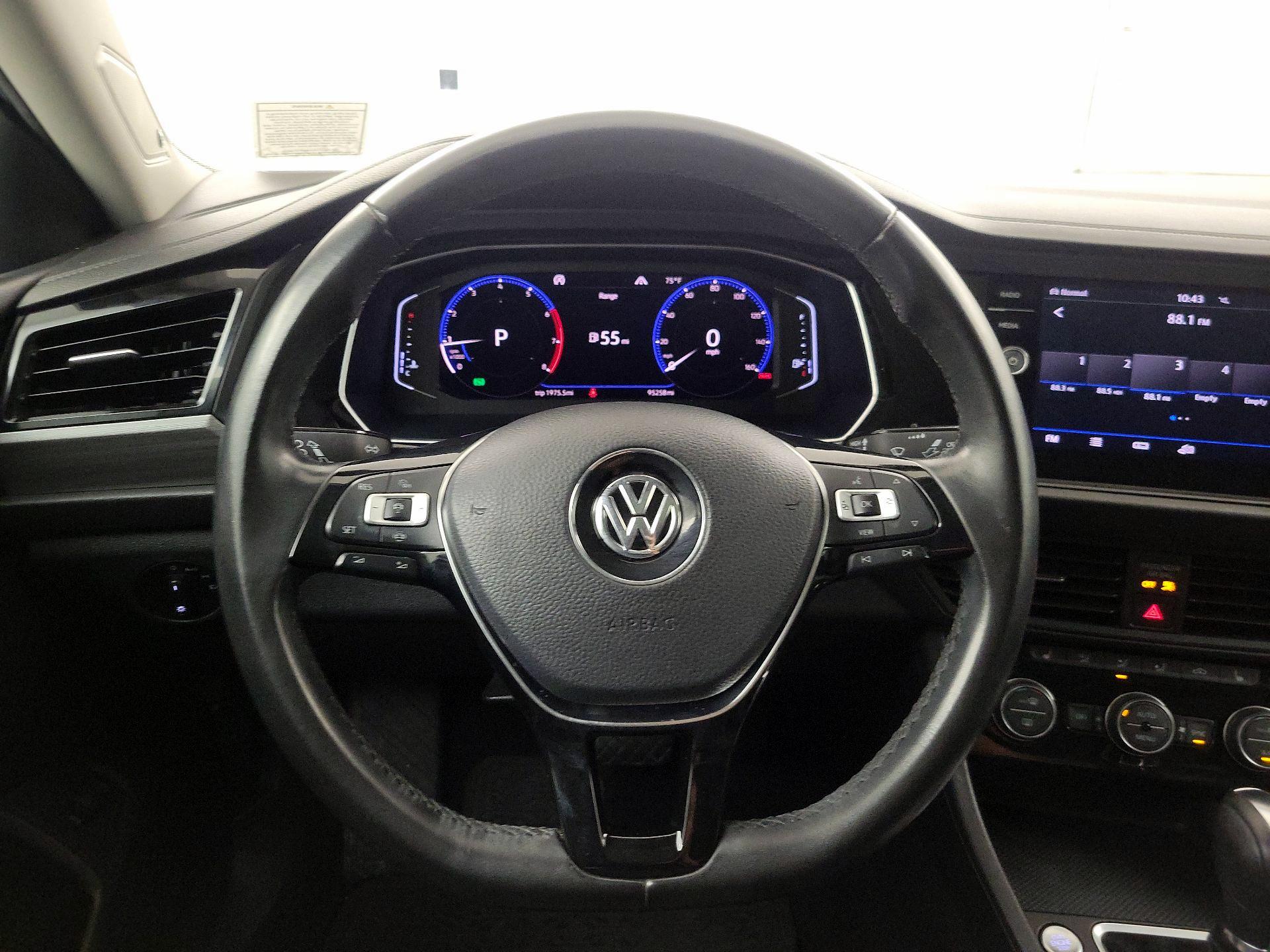 Thumbnail: 2019 Volkswagen Jetta - 10