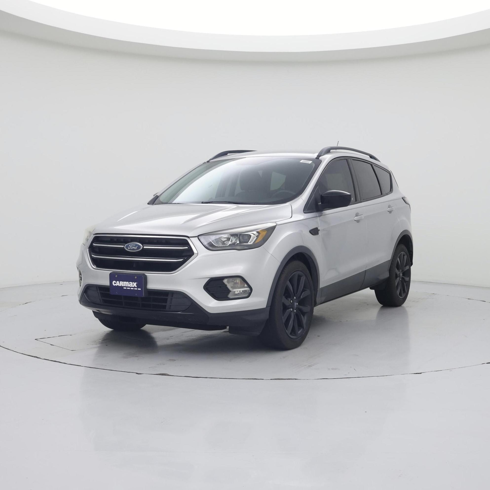 Thumbnail: 2017 Ford Escape - 4