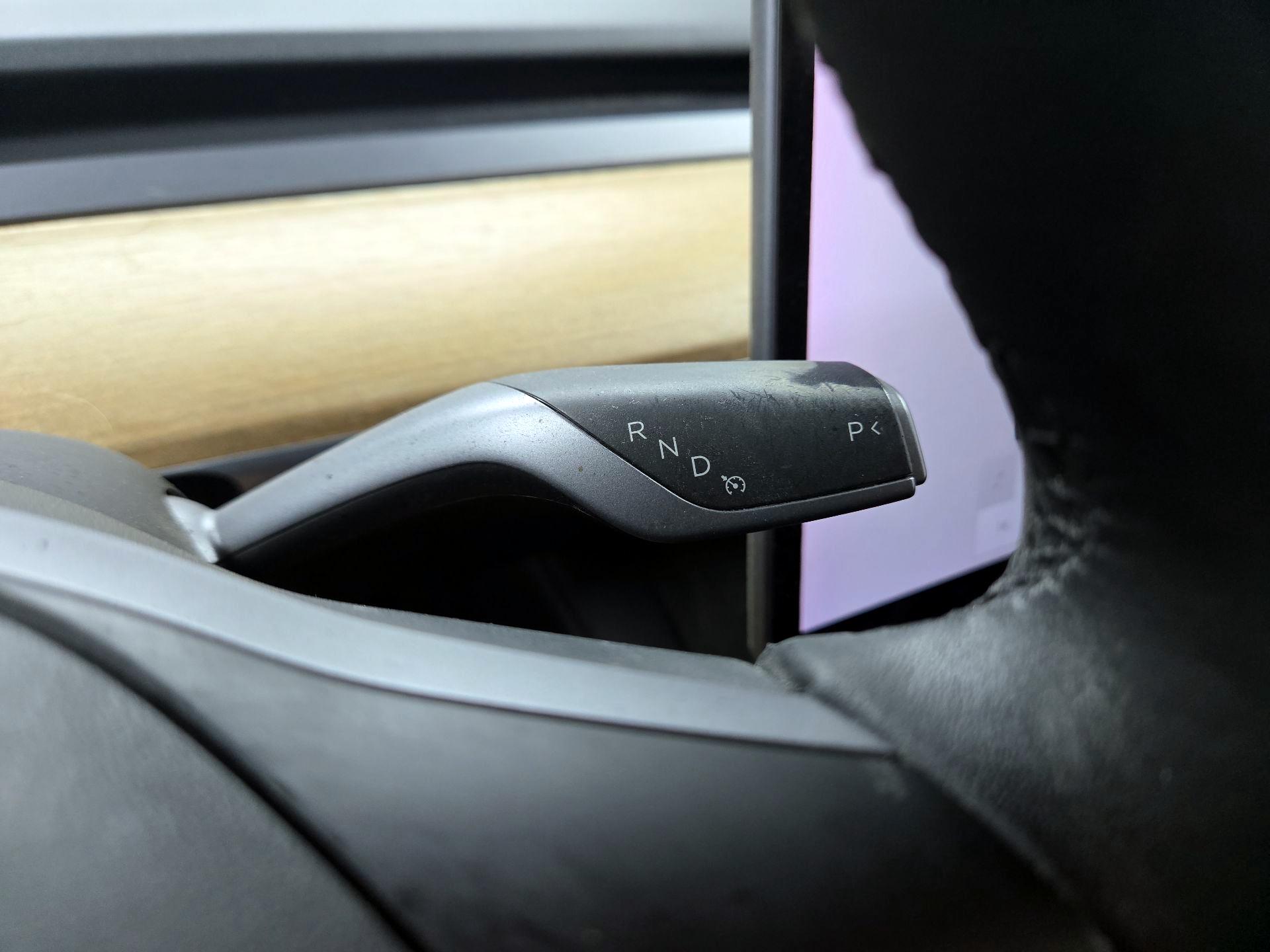 Thumbnail: 2022 Tesla Model 3 - 15