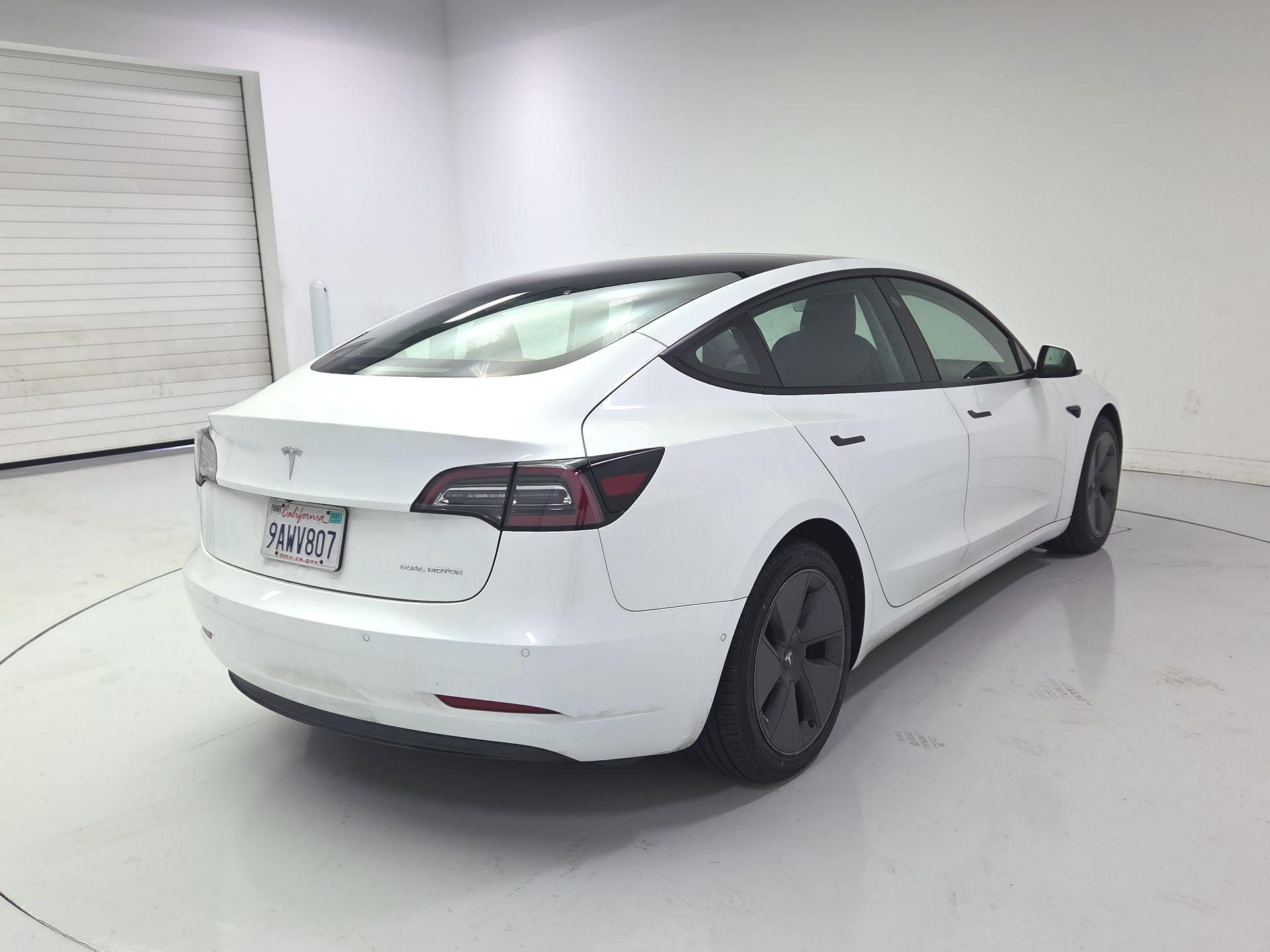Thumbnail: 2022 Tesla Model 3 - 5