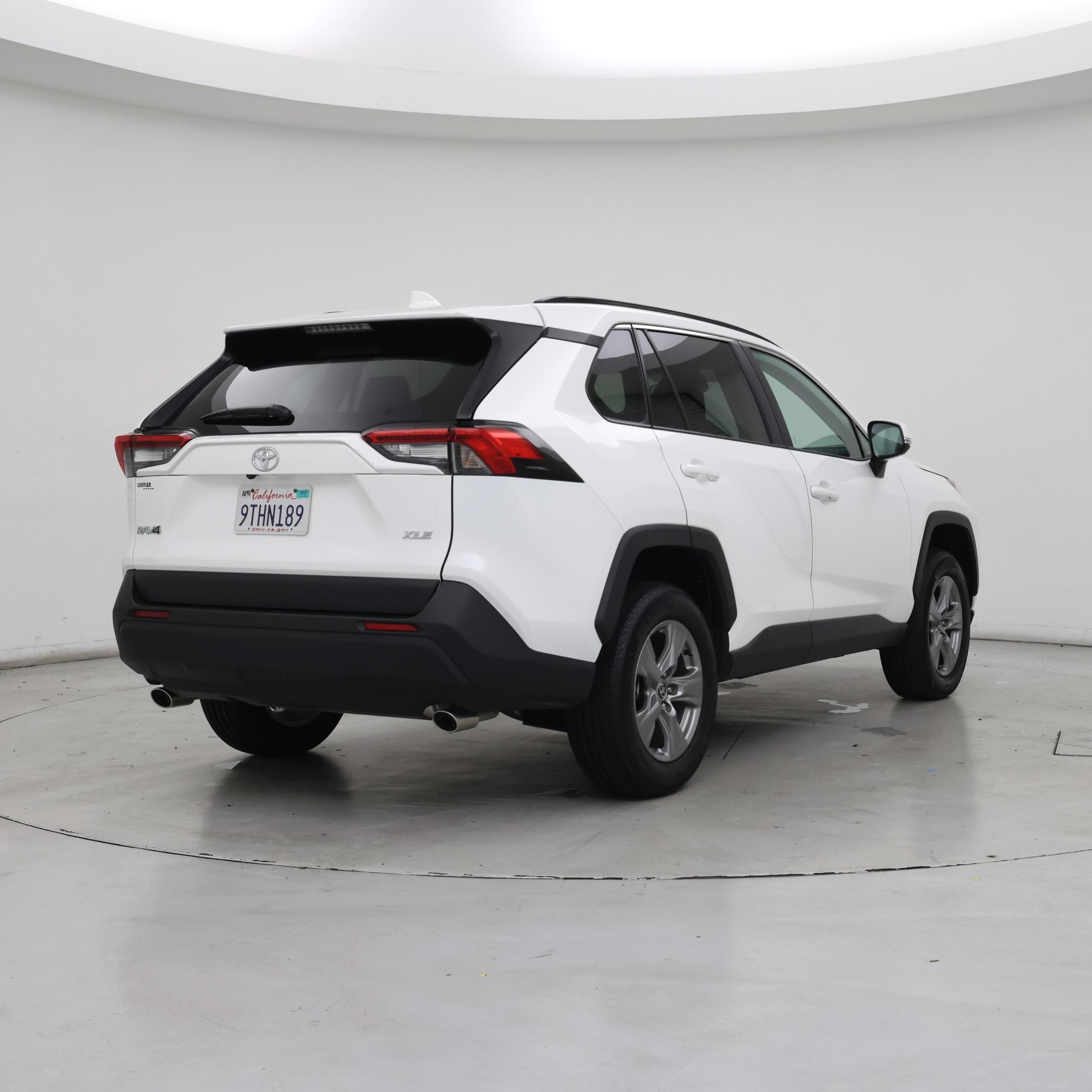 Thumbnail: 2025 Toyota RAV4 - 8