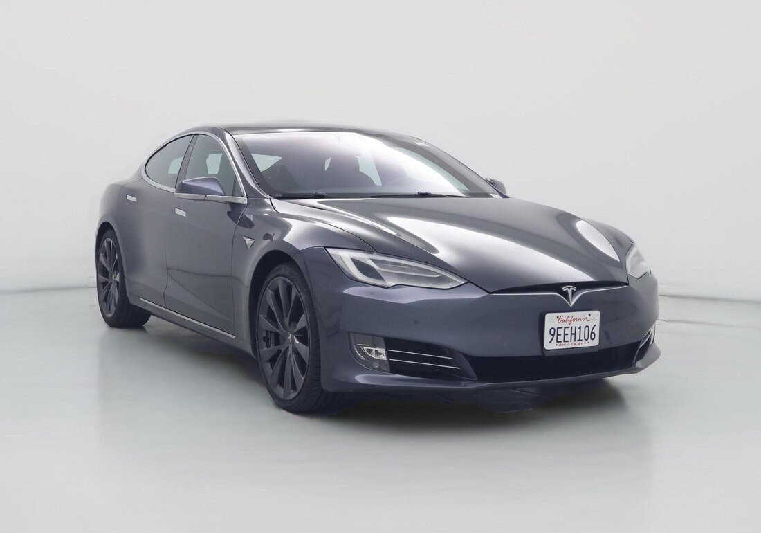 2019 Tesla Model S Long Range in Gray — CarMax photo