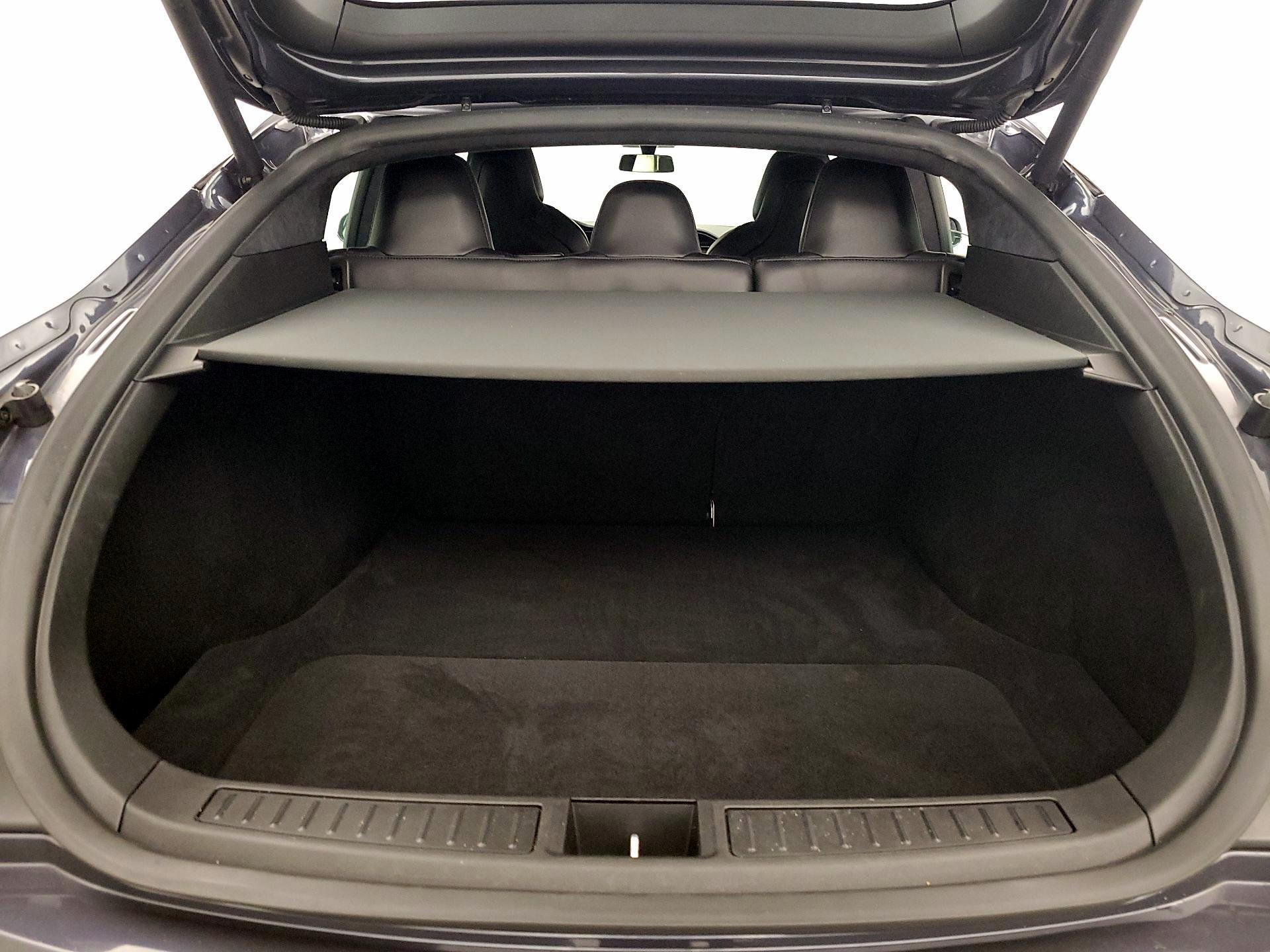 Thumbnail: 2019 Tesla Model S - 19