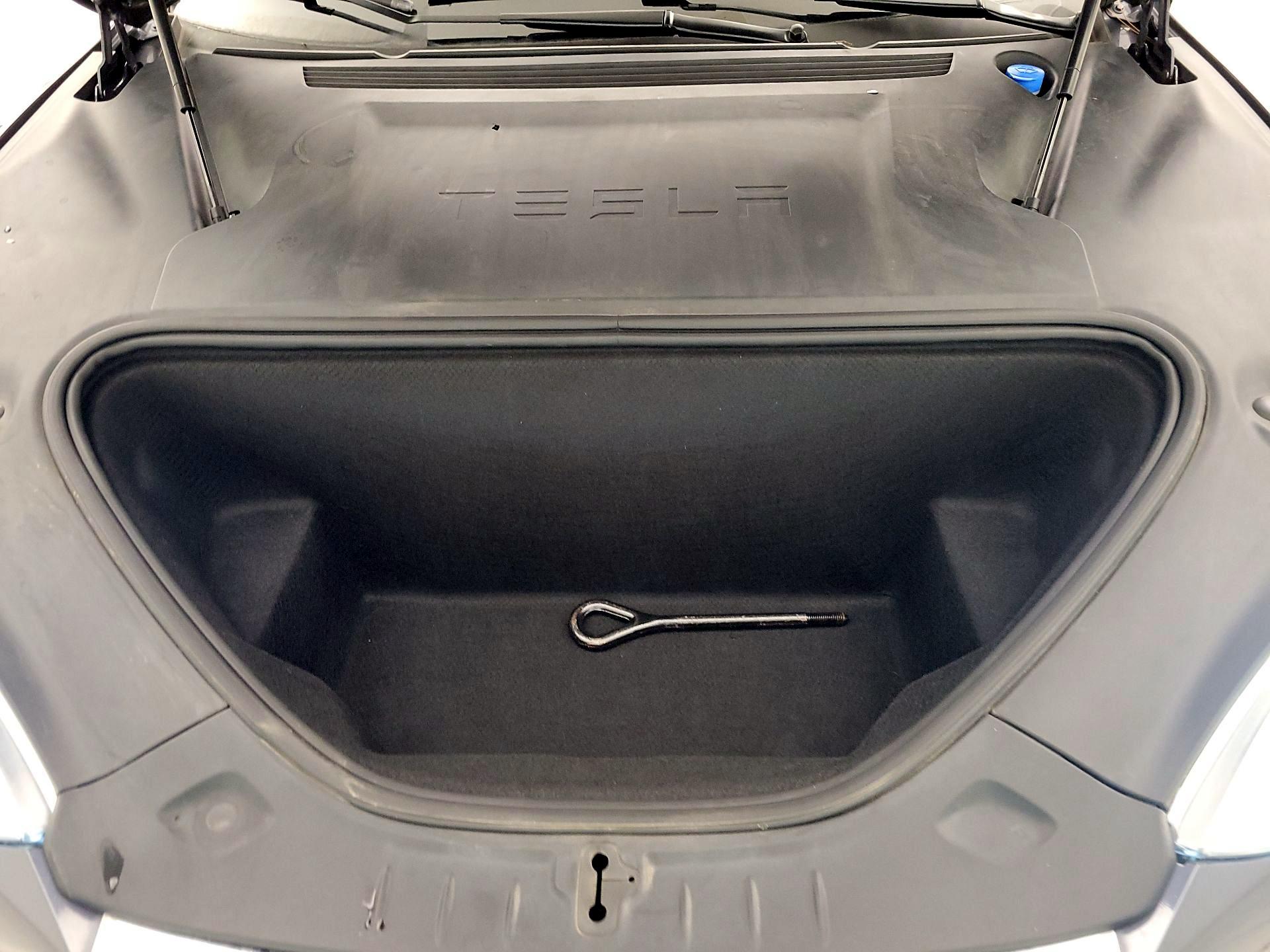 Thumbnail: 2019 Tesla Model S - 20