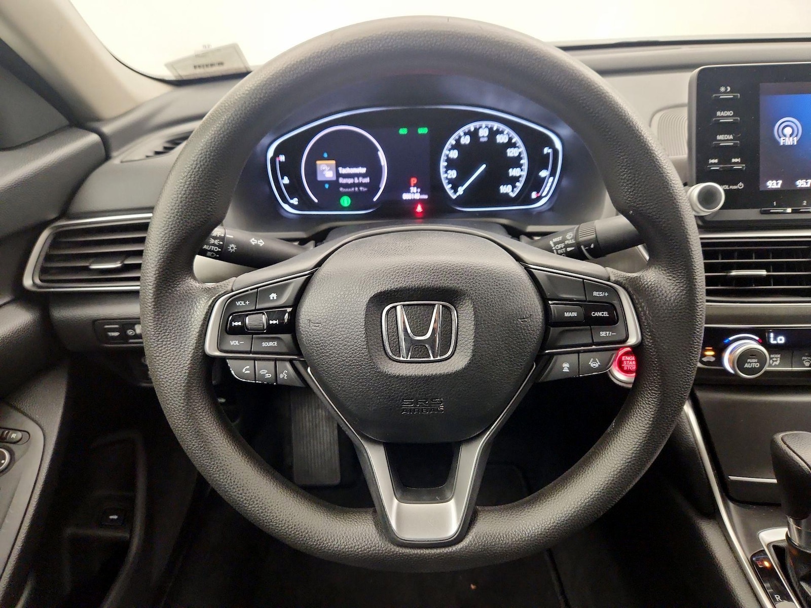 2018 Honda Accord LX - Photo 11