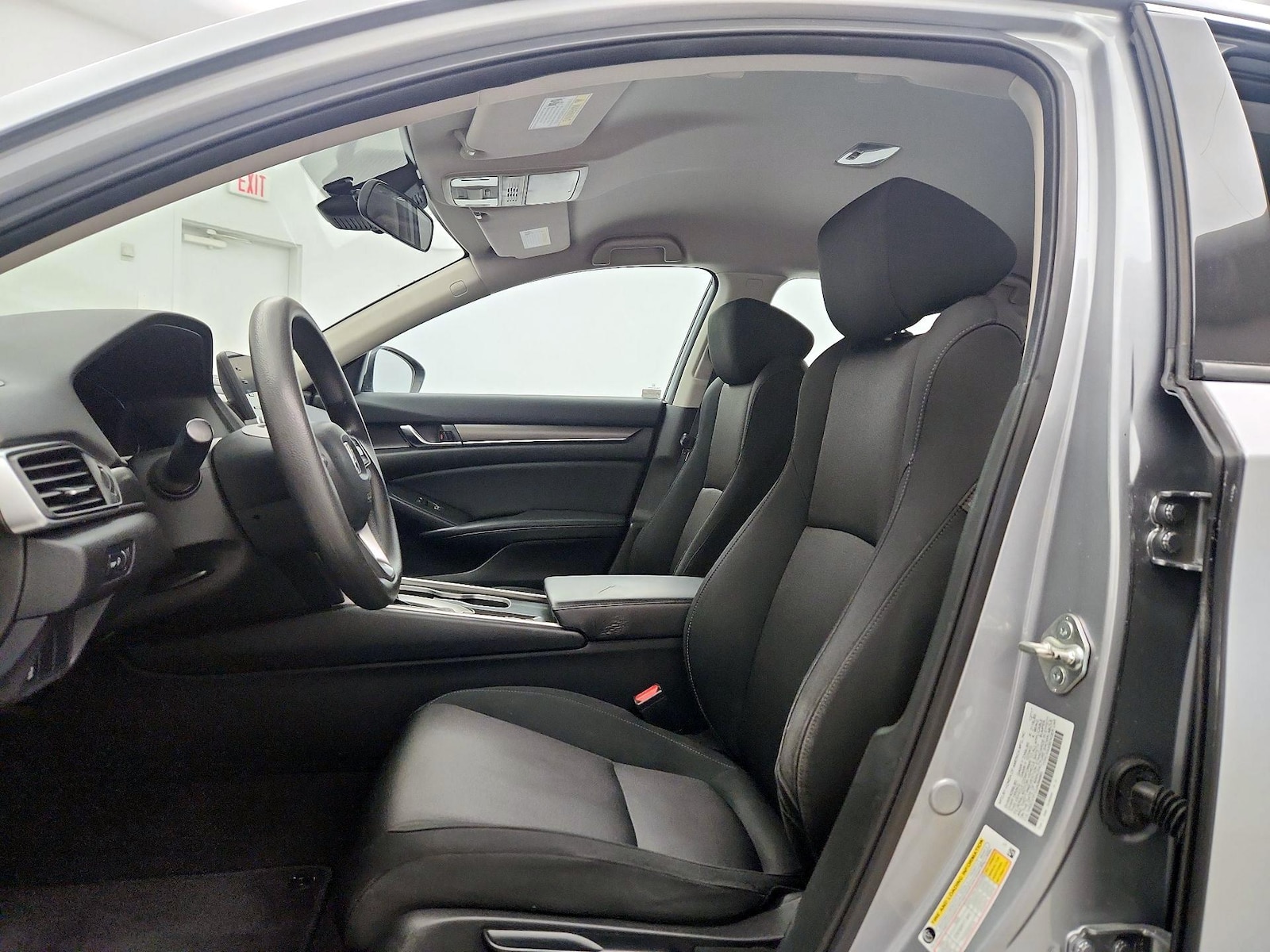 2018 Honda Accord LX - Photo 12