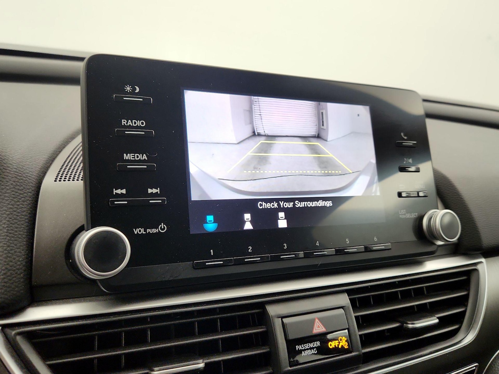 2018 Honda Accord LX - Photo 15