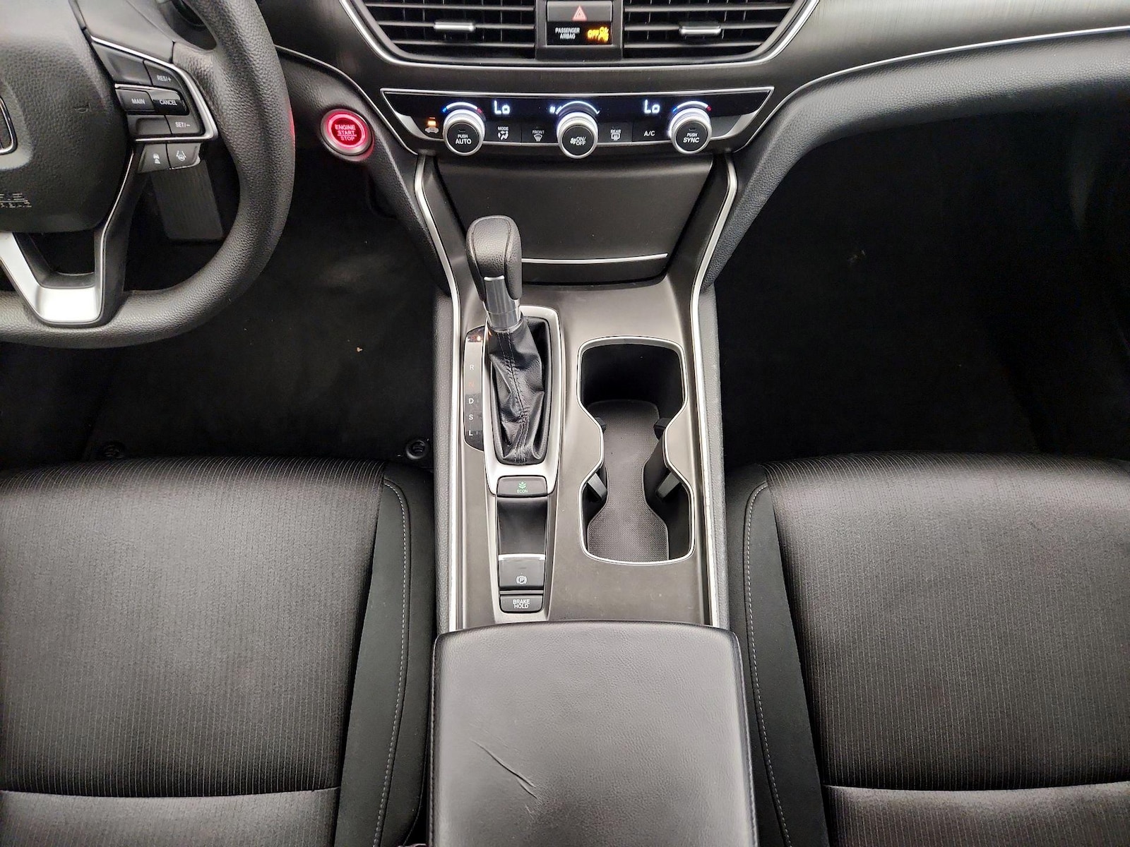 2018 Honda Accord LX - Photo 18