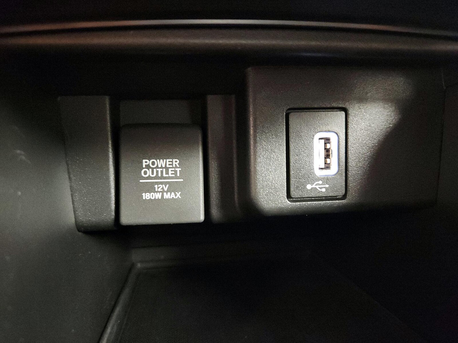 2018 Honda Accord LX - Photo 19