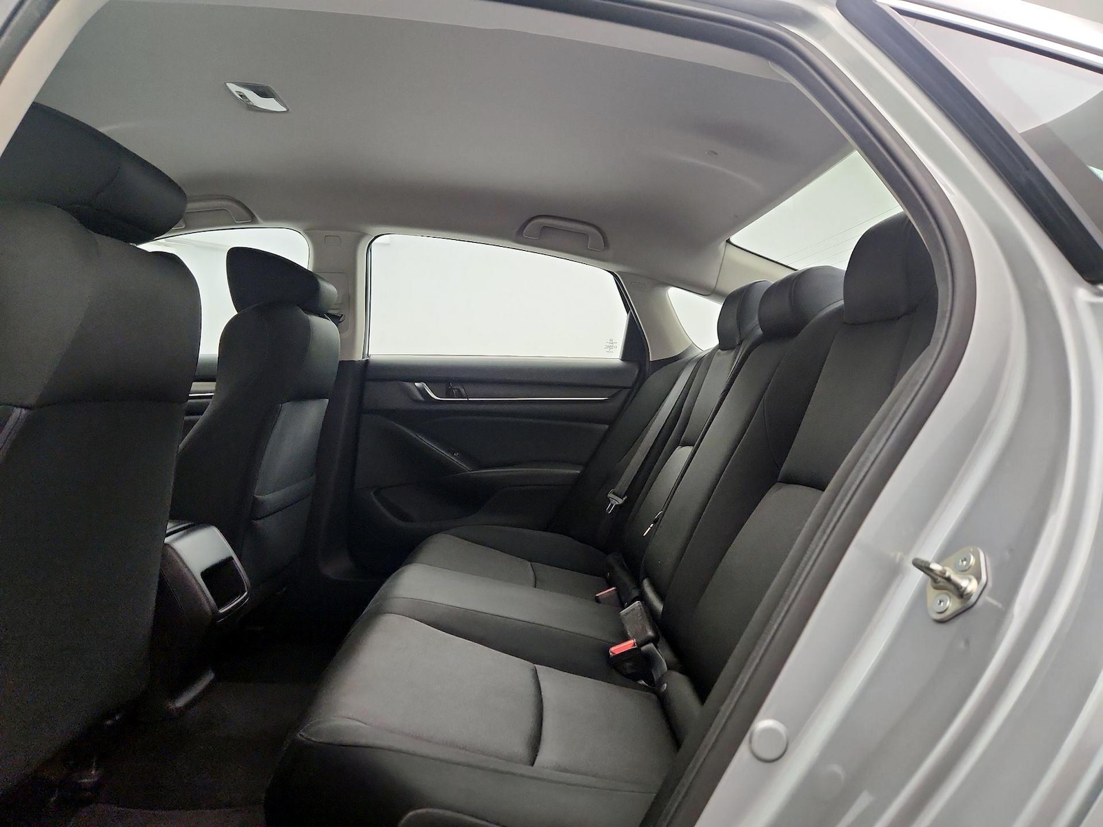 2018 Honda Accord LX - Photo 20