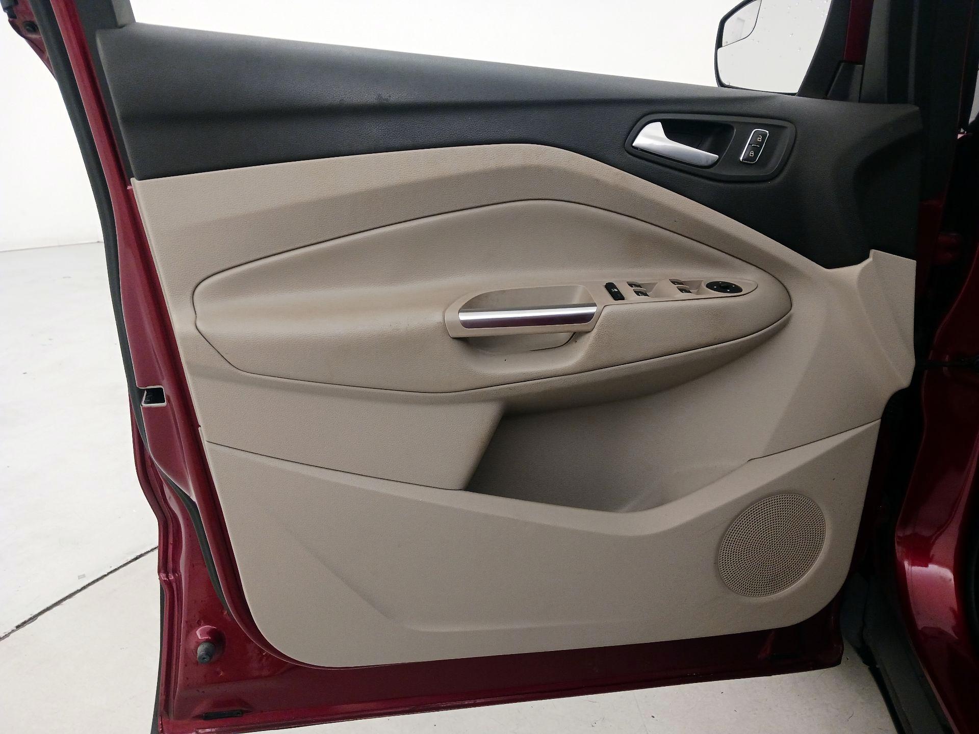Thumbnail: 2014 Ford Escape - 12