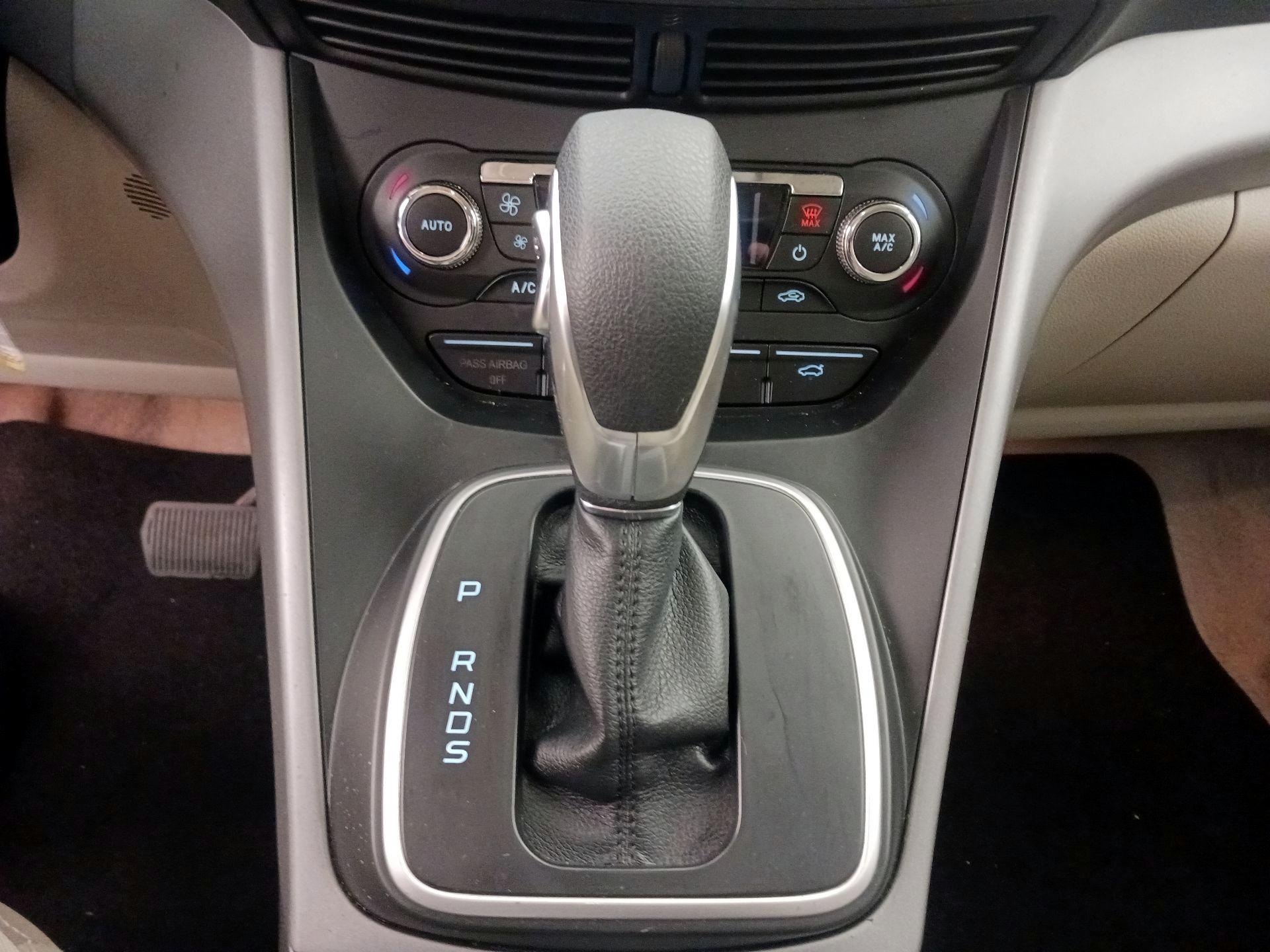 Thumbnail: 2014 Ford Escape - 17