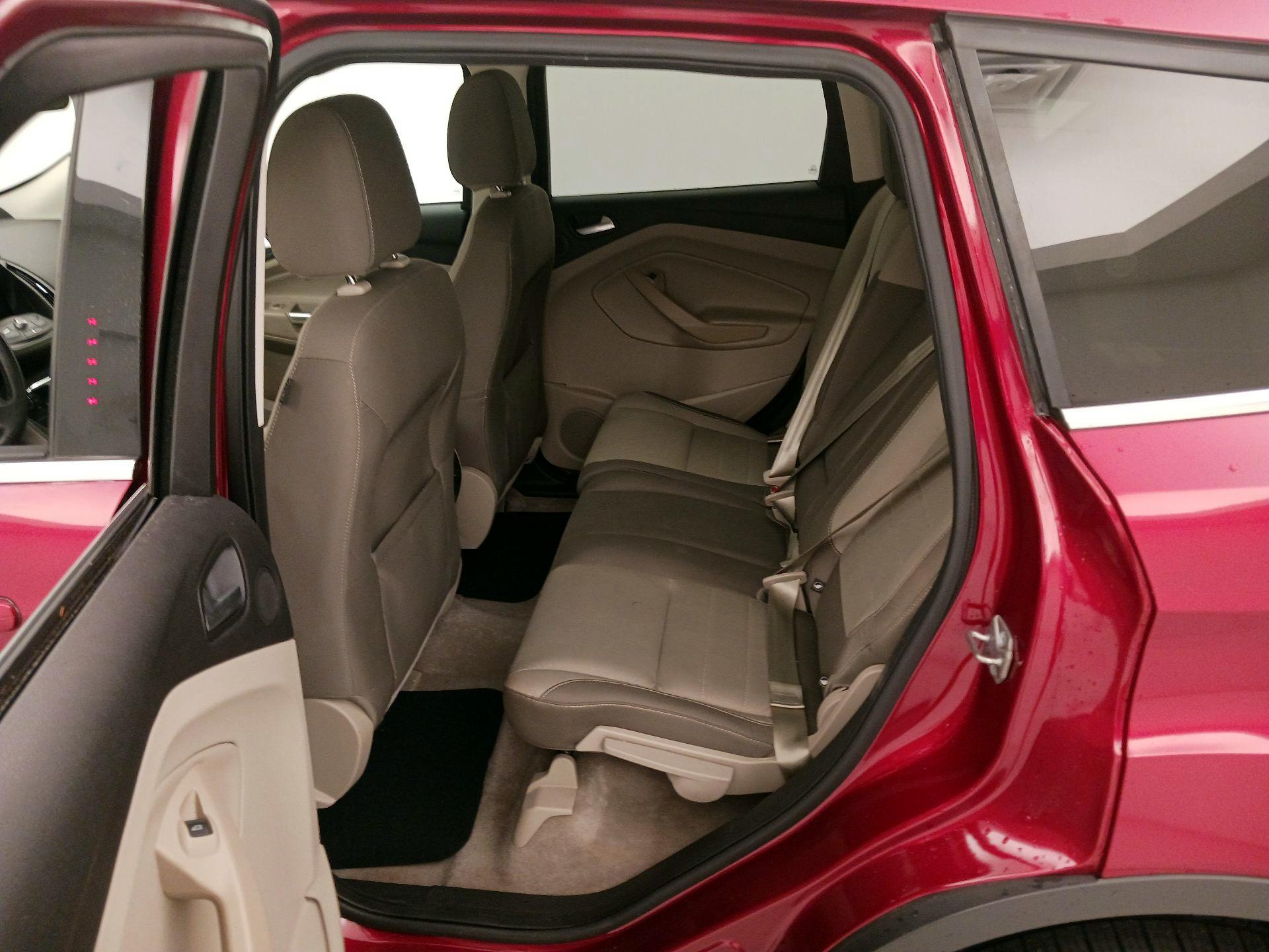 Thumbnail: 2014 Ford Escape - 19