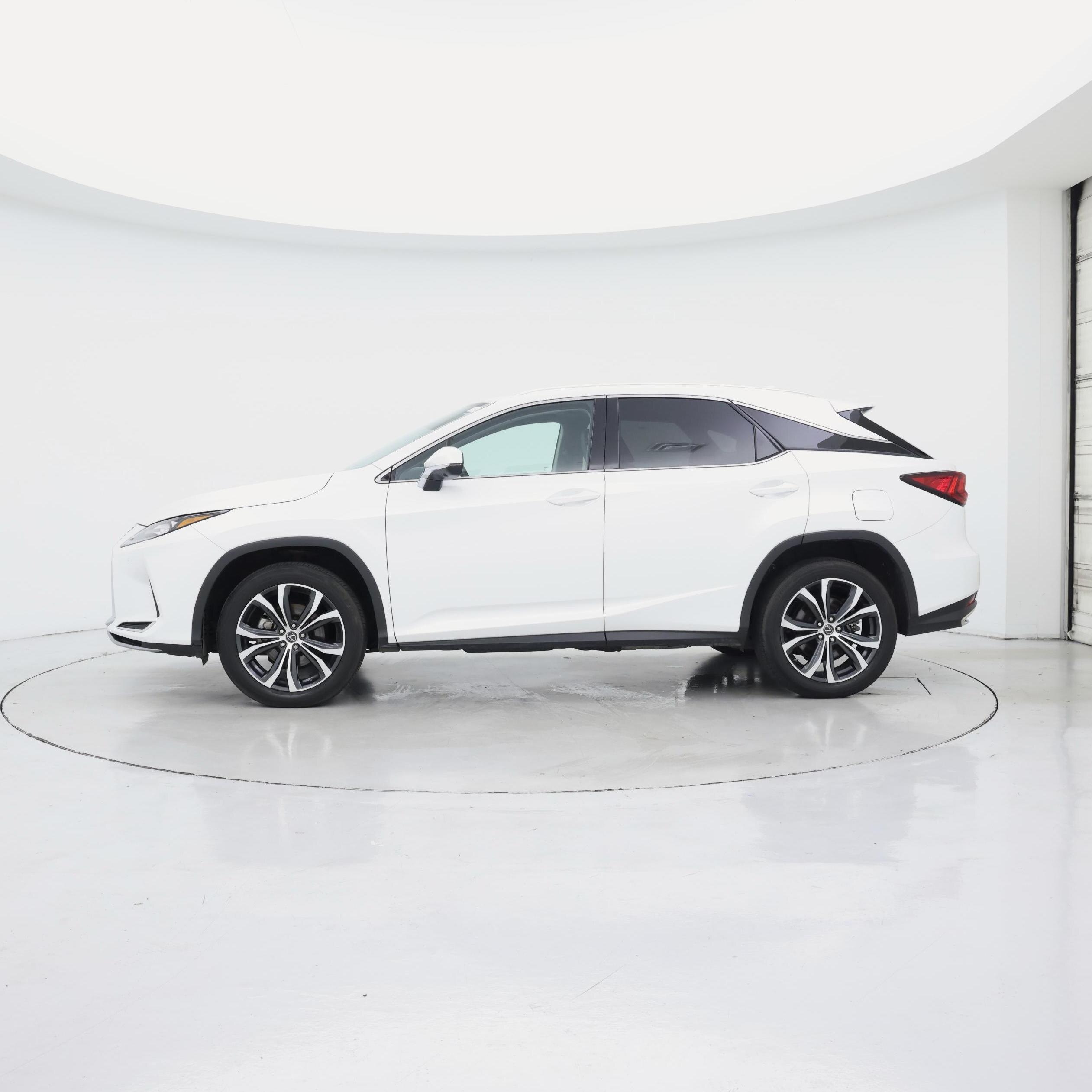 Thumbnail: 2020 Lexus RX - 3