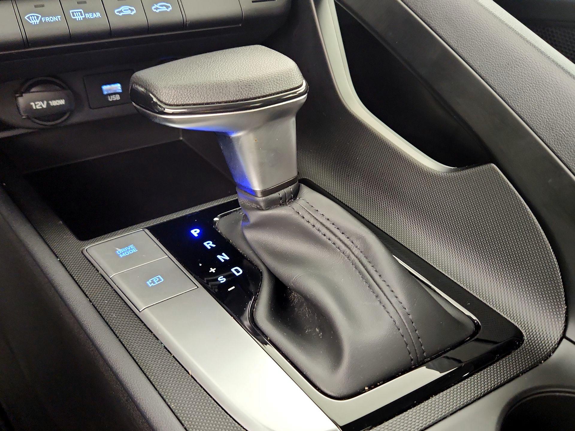 Thumbnail: 2023 Hyundai Elantra - 15