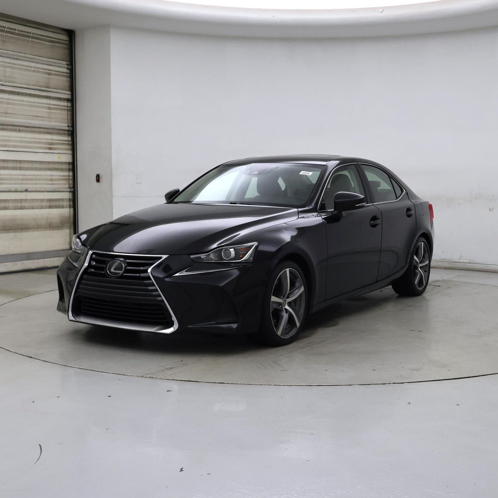 Thumbnail: 2018 Lexus IS - 4