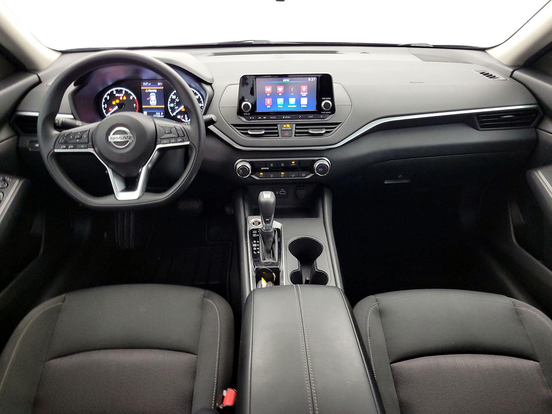 Thumbnail: 2021 Nissan Altima - 9