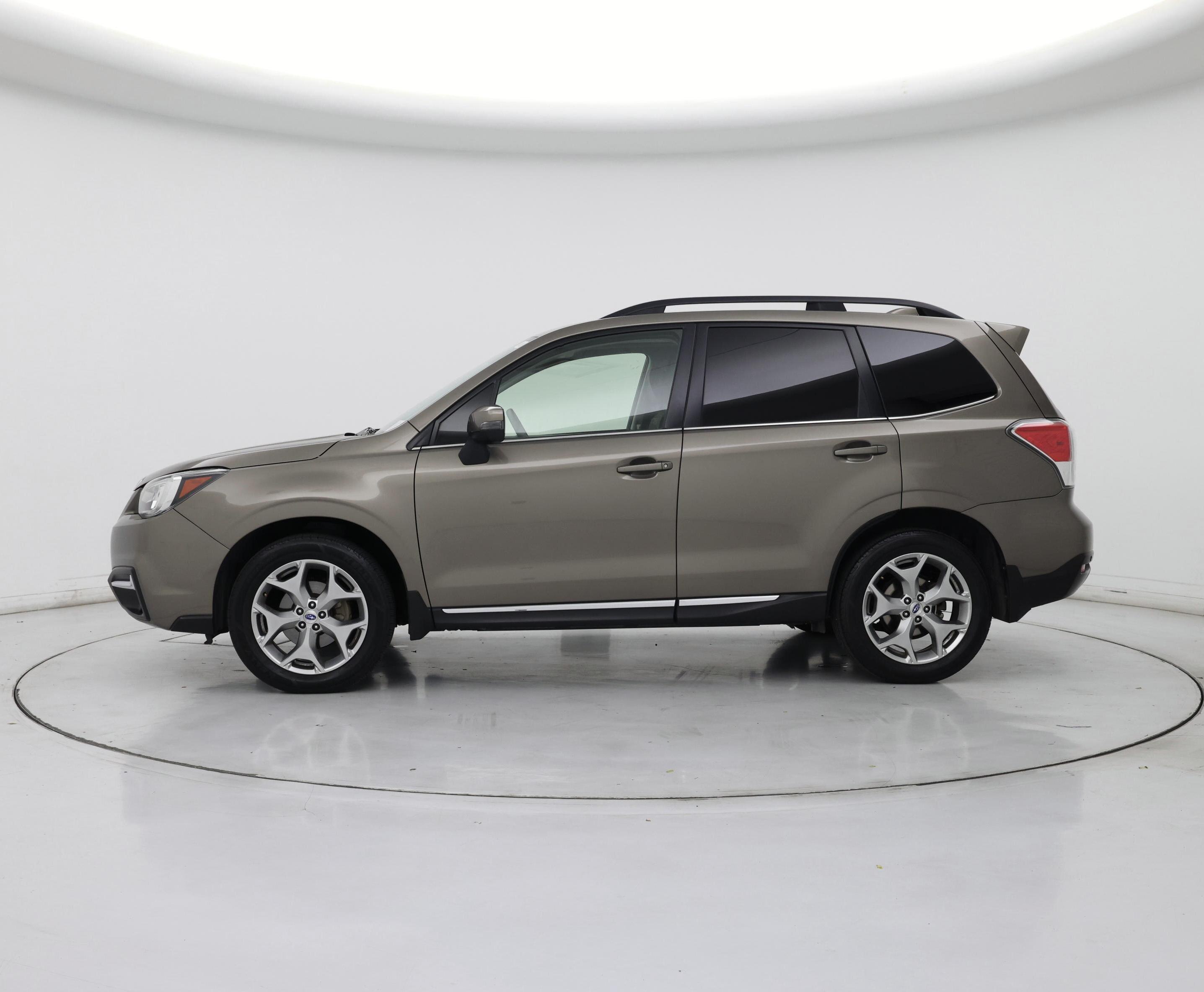 Thumbnail: 2017 Subaru Forester - 3