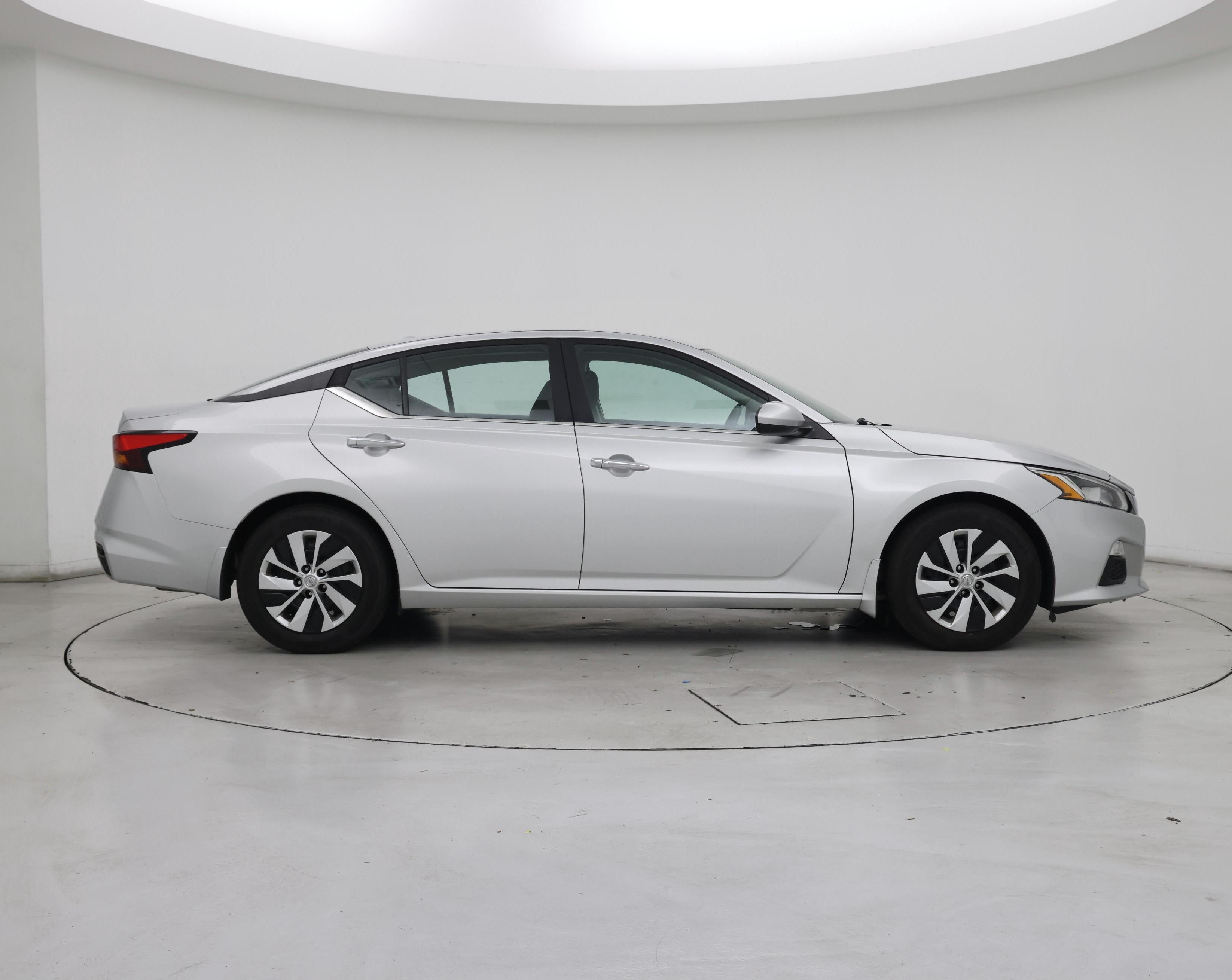 Thumbnail: 2019 Nissan Altima - 7