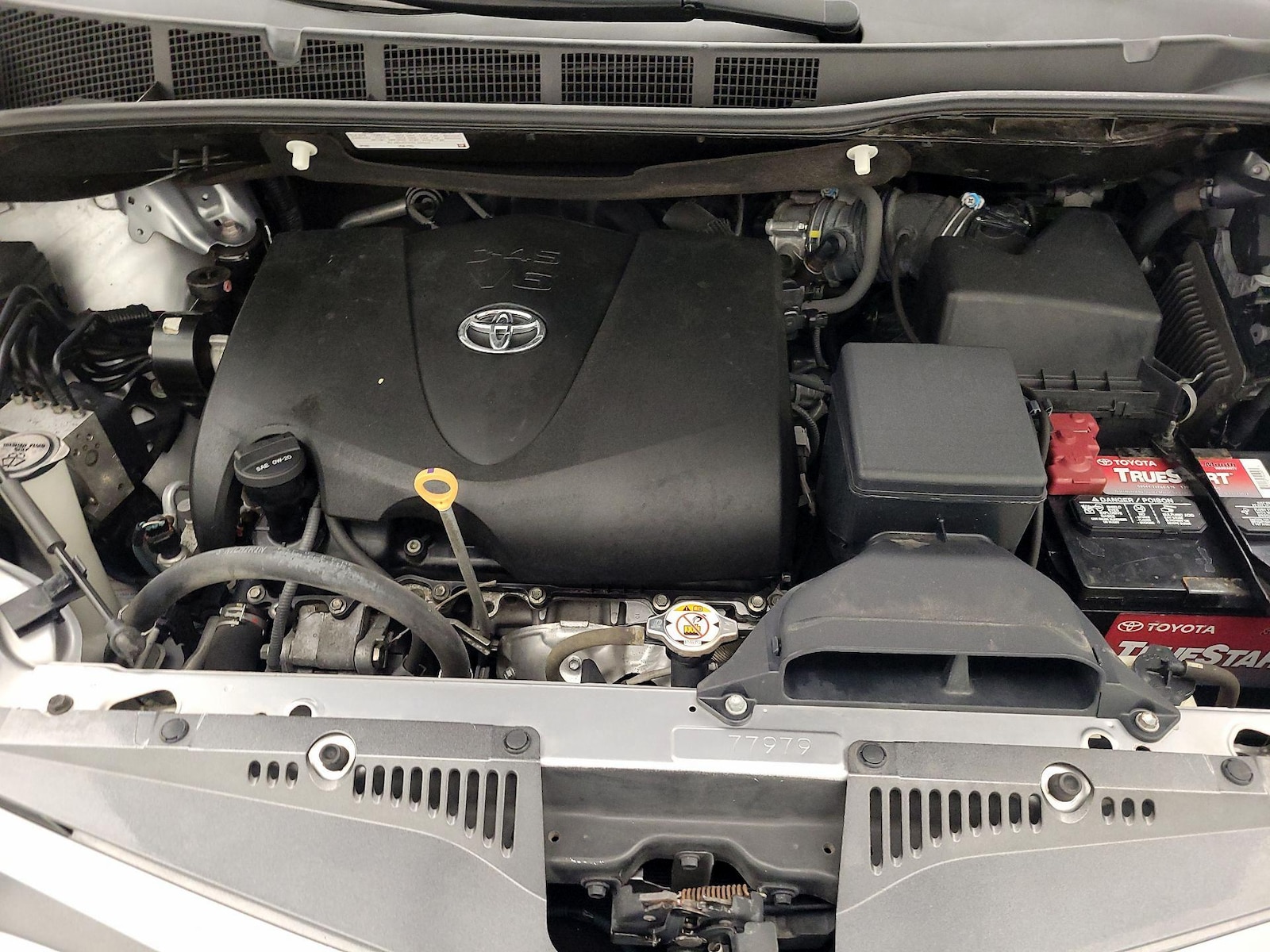 2018 Toyota Sienna XLE - Photo 25