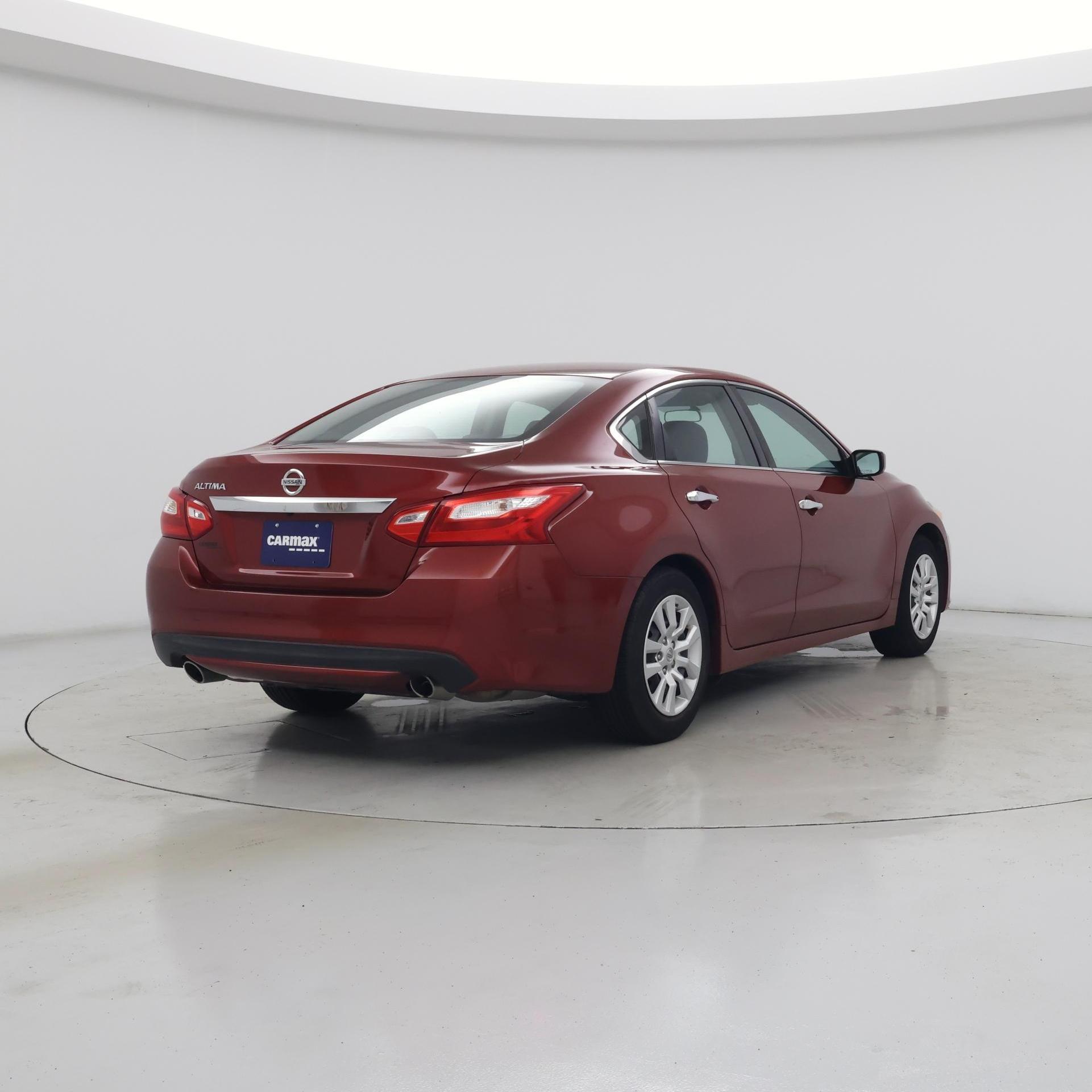 Thumbnail: 2016 Nissan Altima - 8