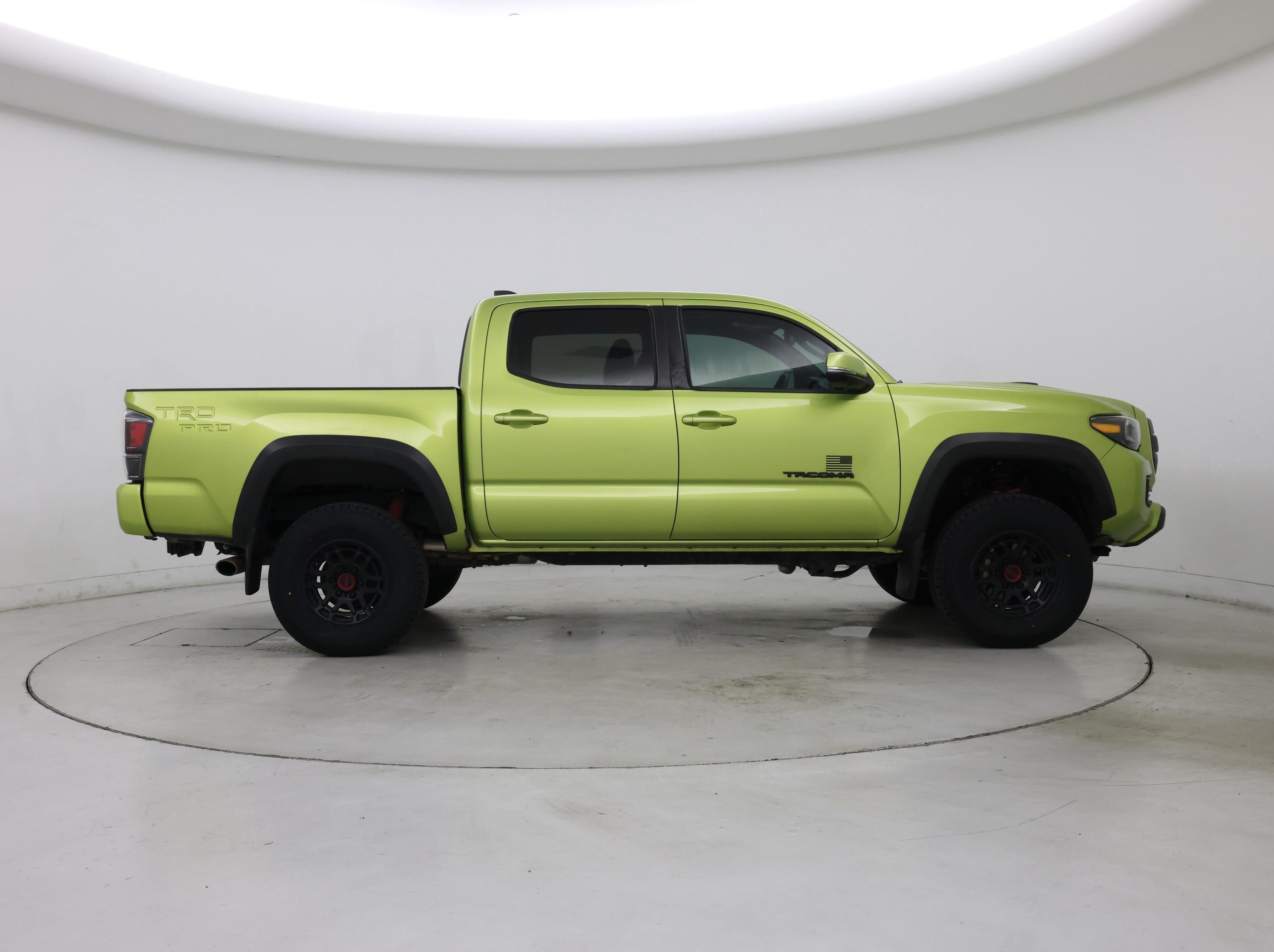 Thumbnail: 2022 Toyota Tacoma - 7