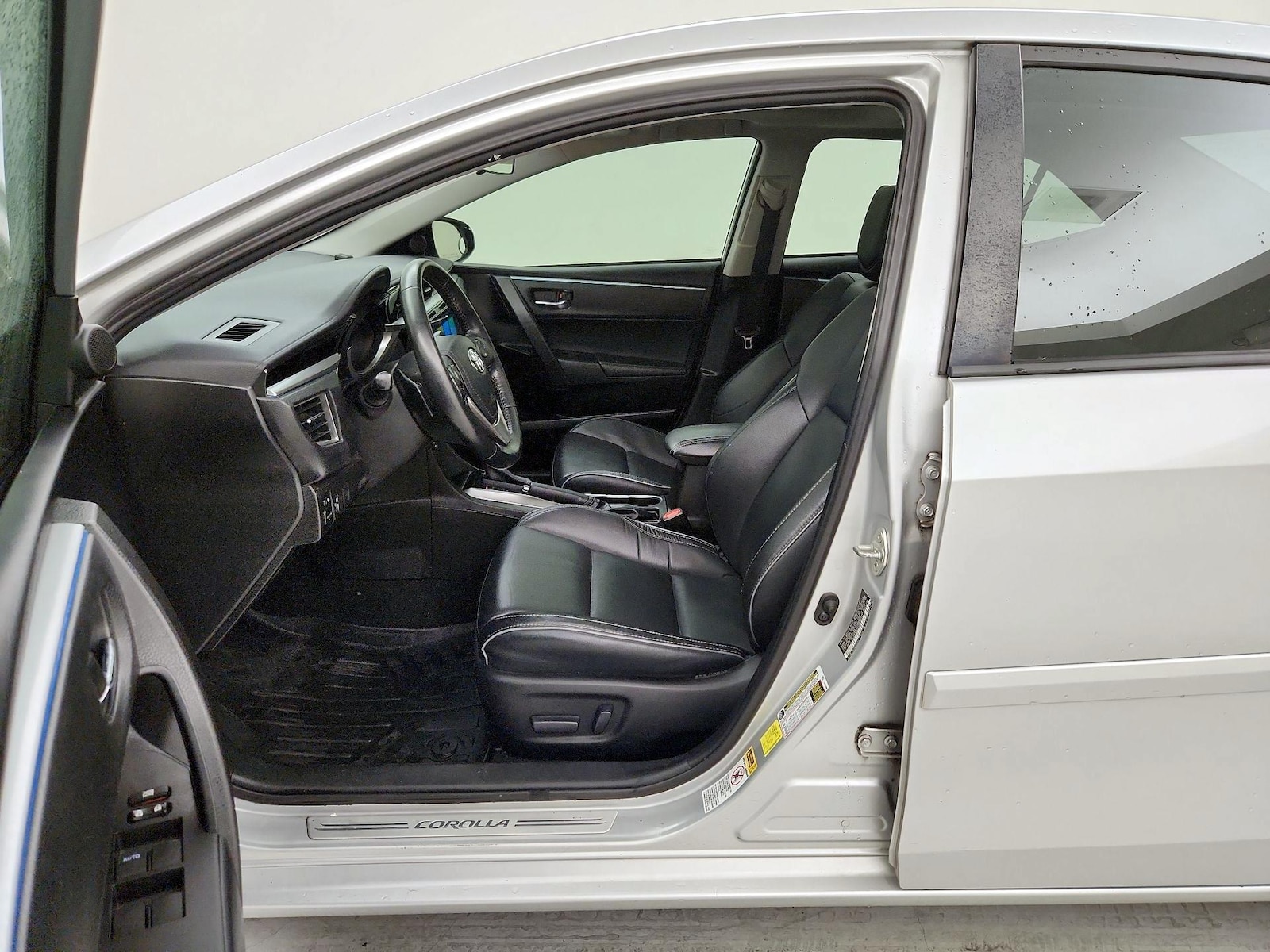 2015 Toyota Corolla S Plus - Photo 12