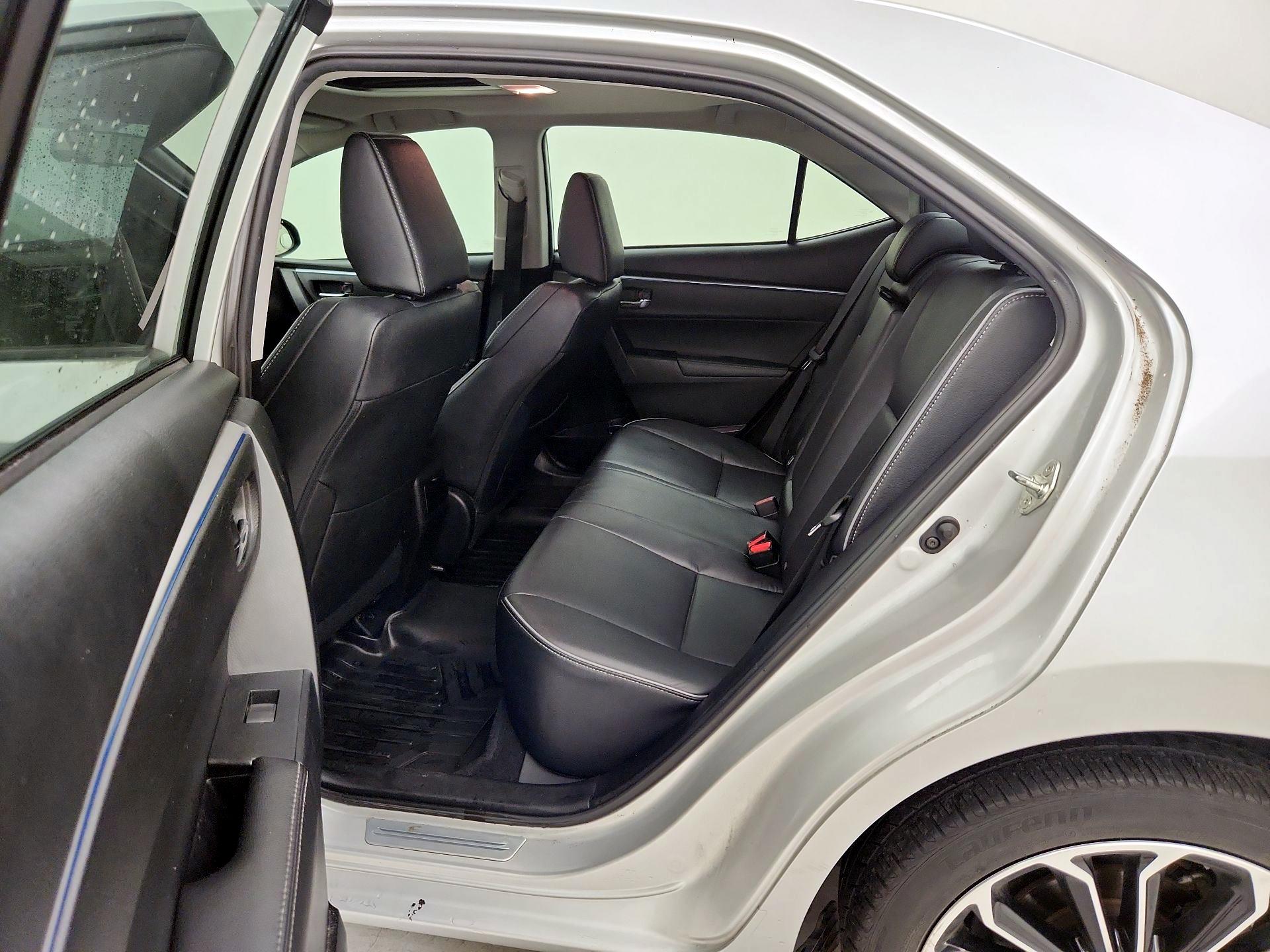 Thumbnail: 2015 Toyota Corolla - 19