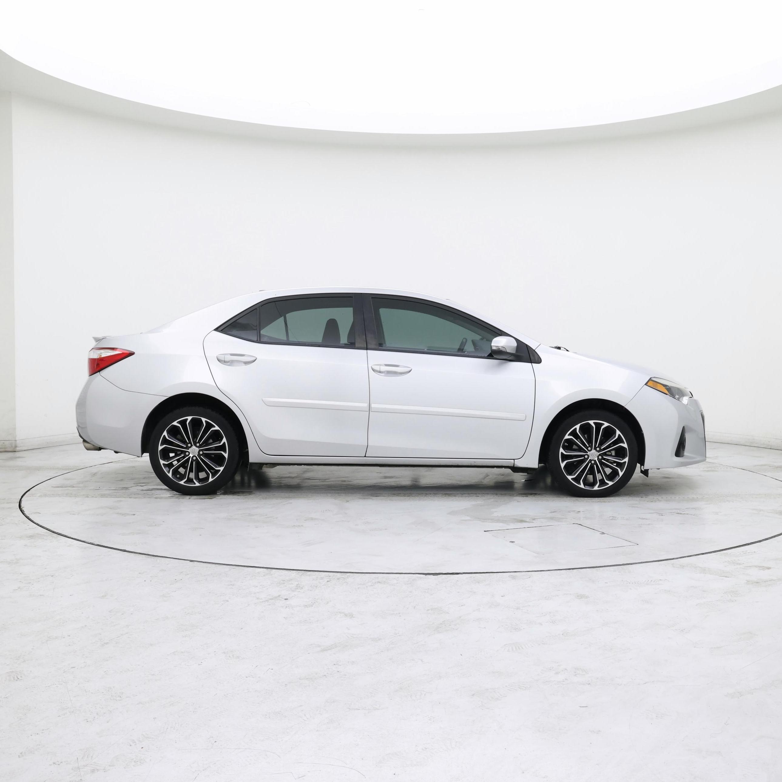 Thumbnail: 2015 Toyota Corolla - 7